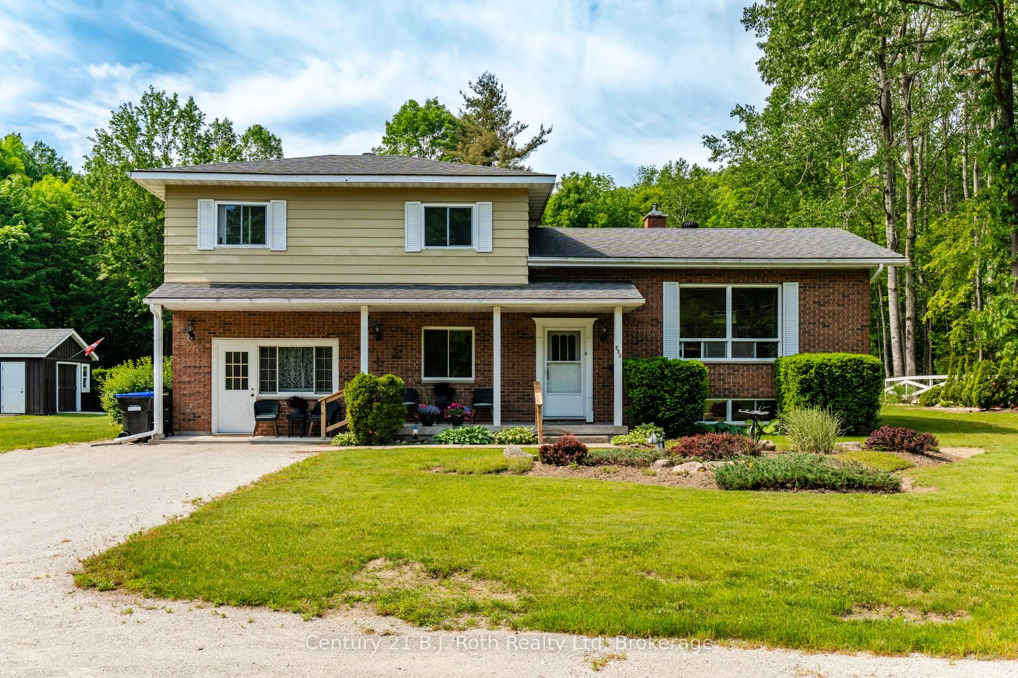 573 Lafontaine Road E