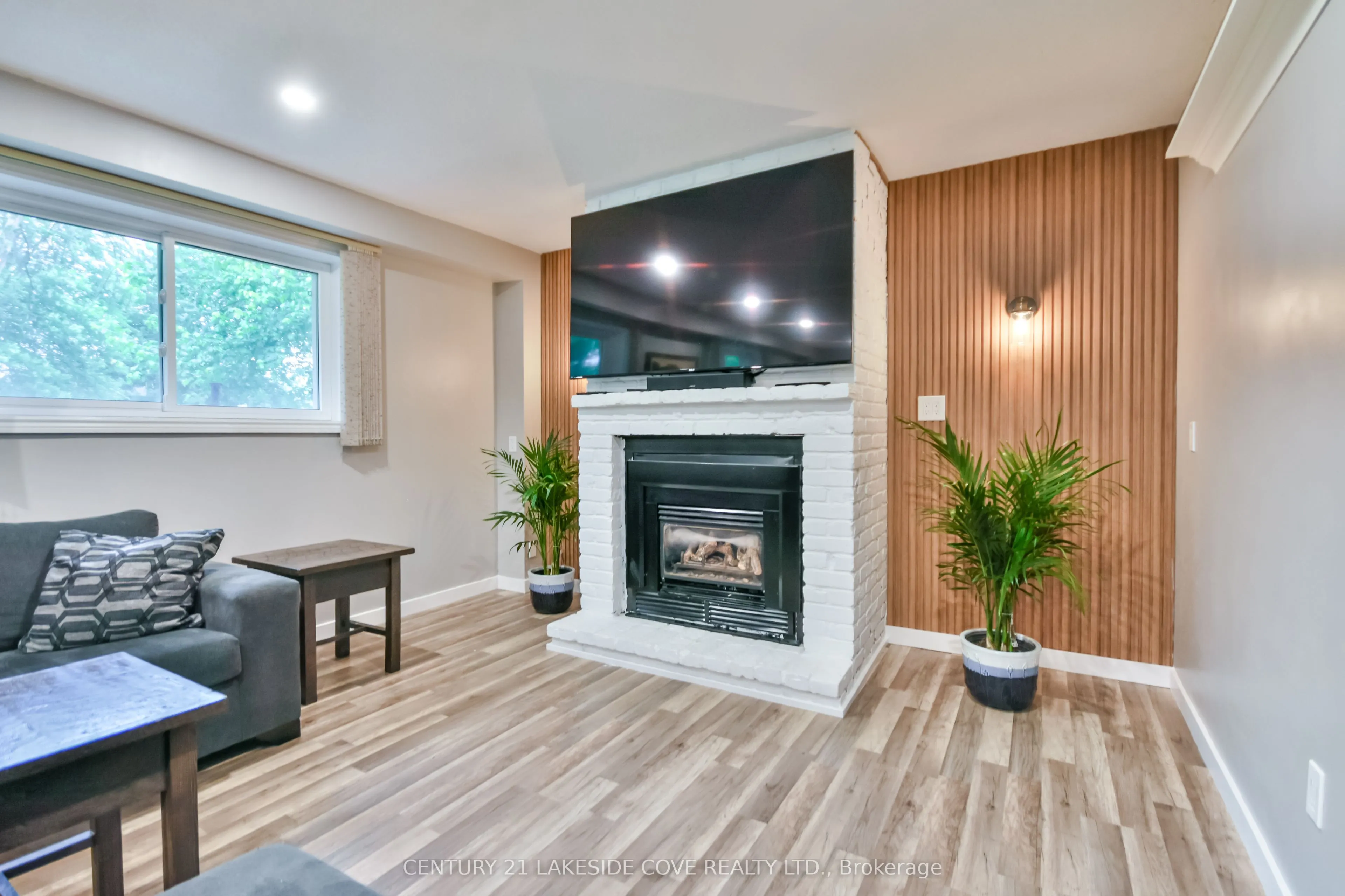 211 Bayshore Drive