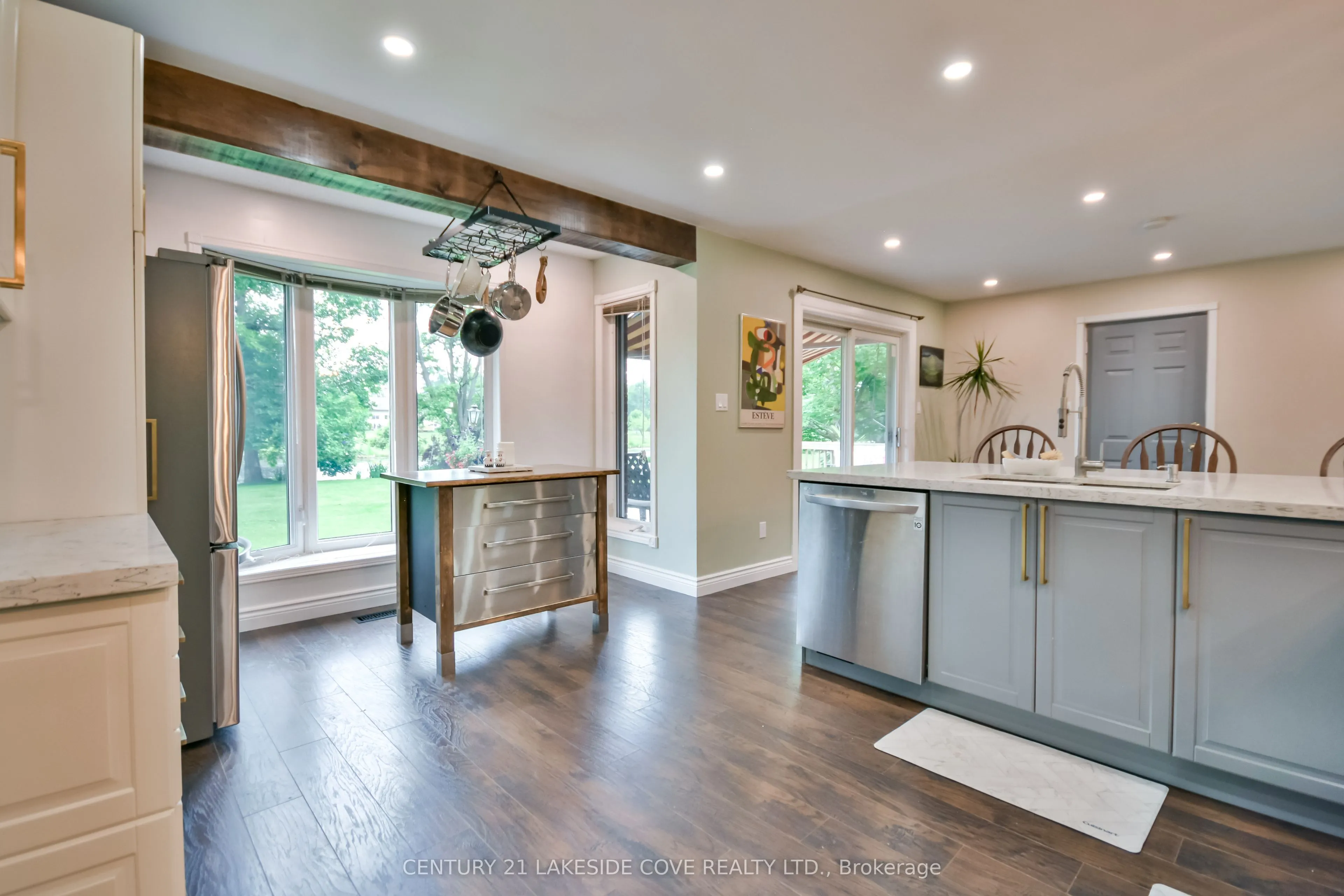 211 Bayshore Drive