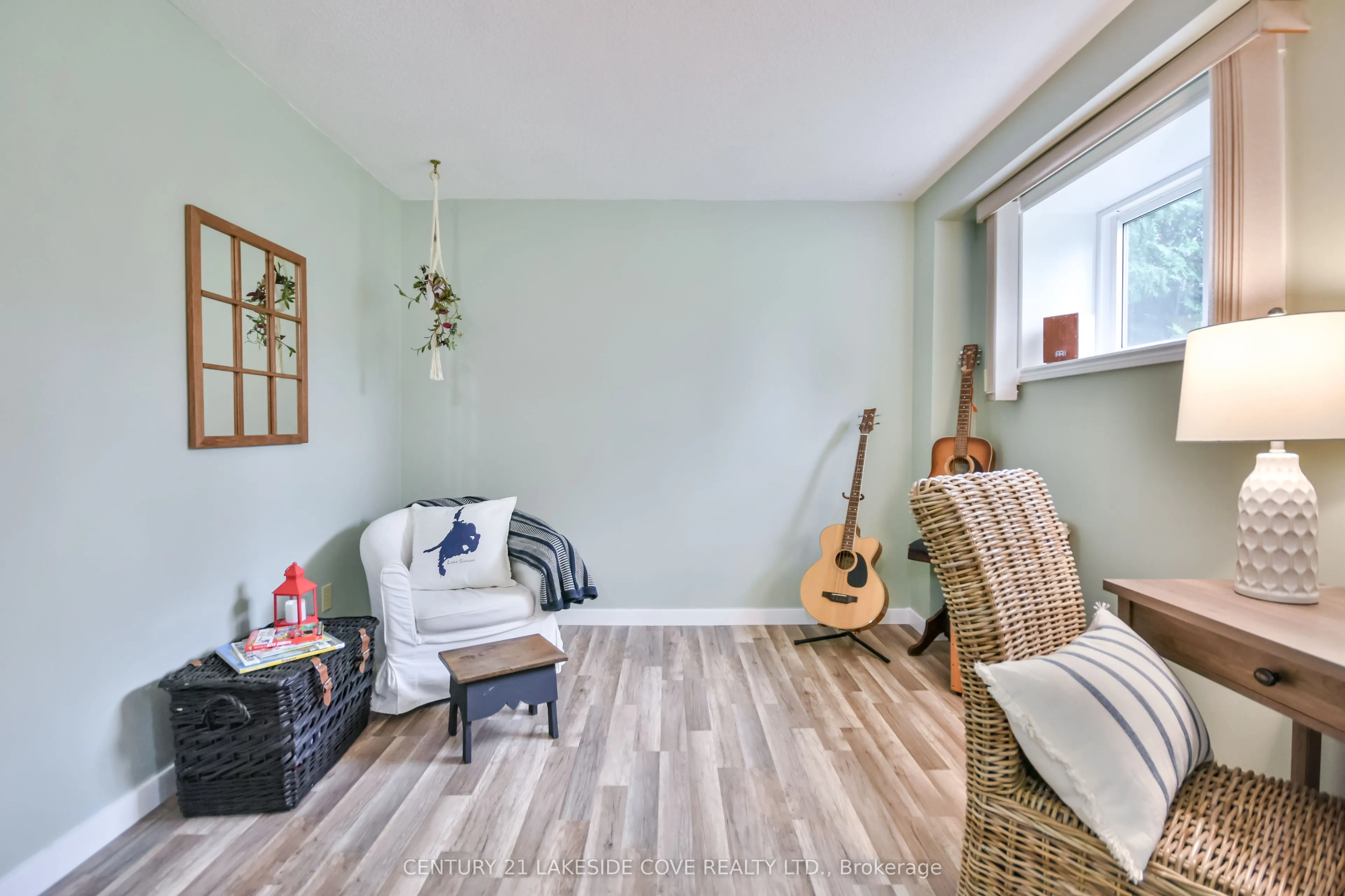 211 Bayshore Drive