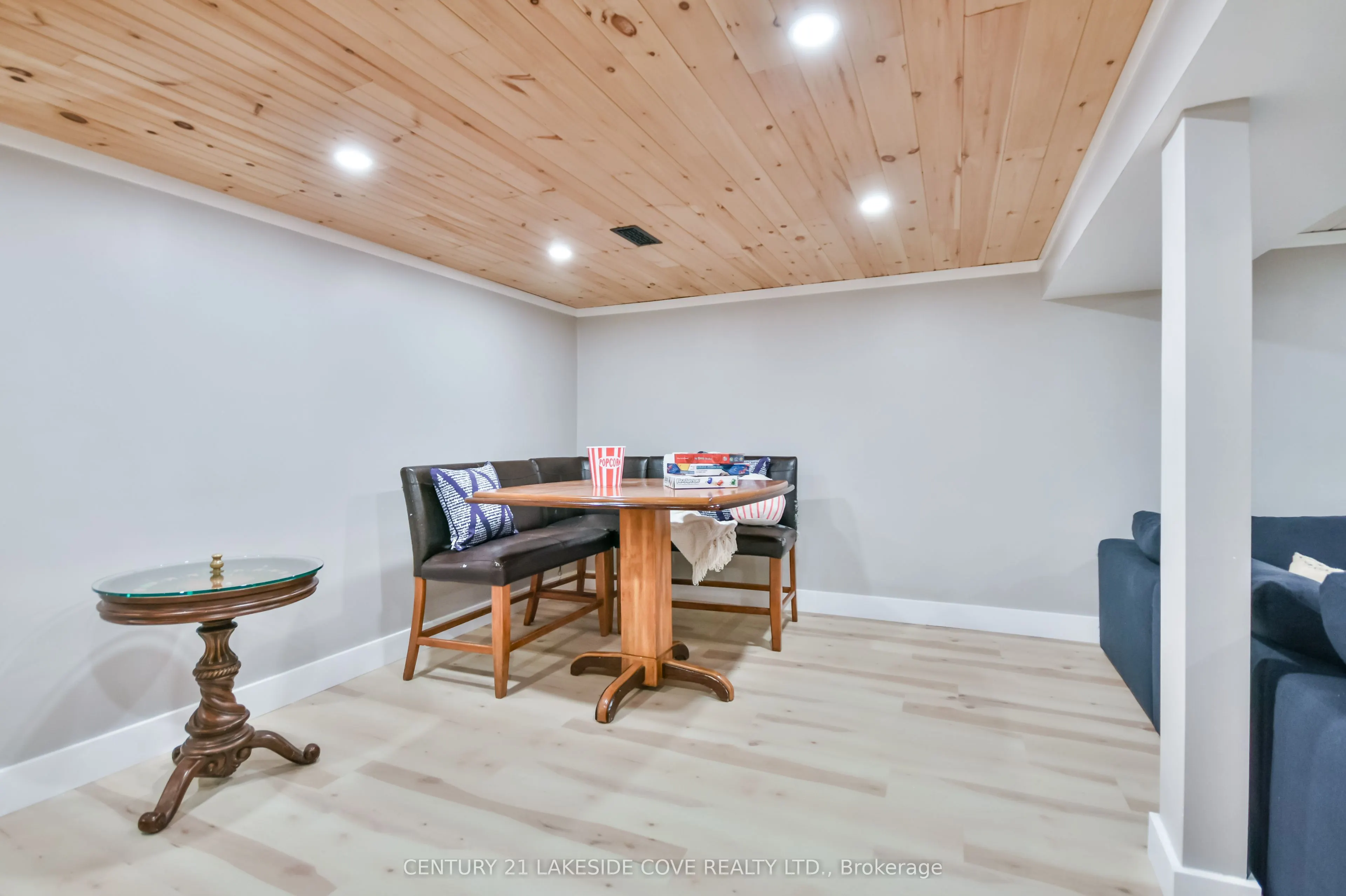 211 Bayshore Drive