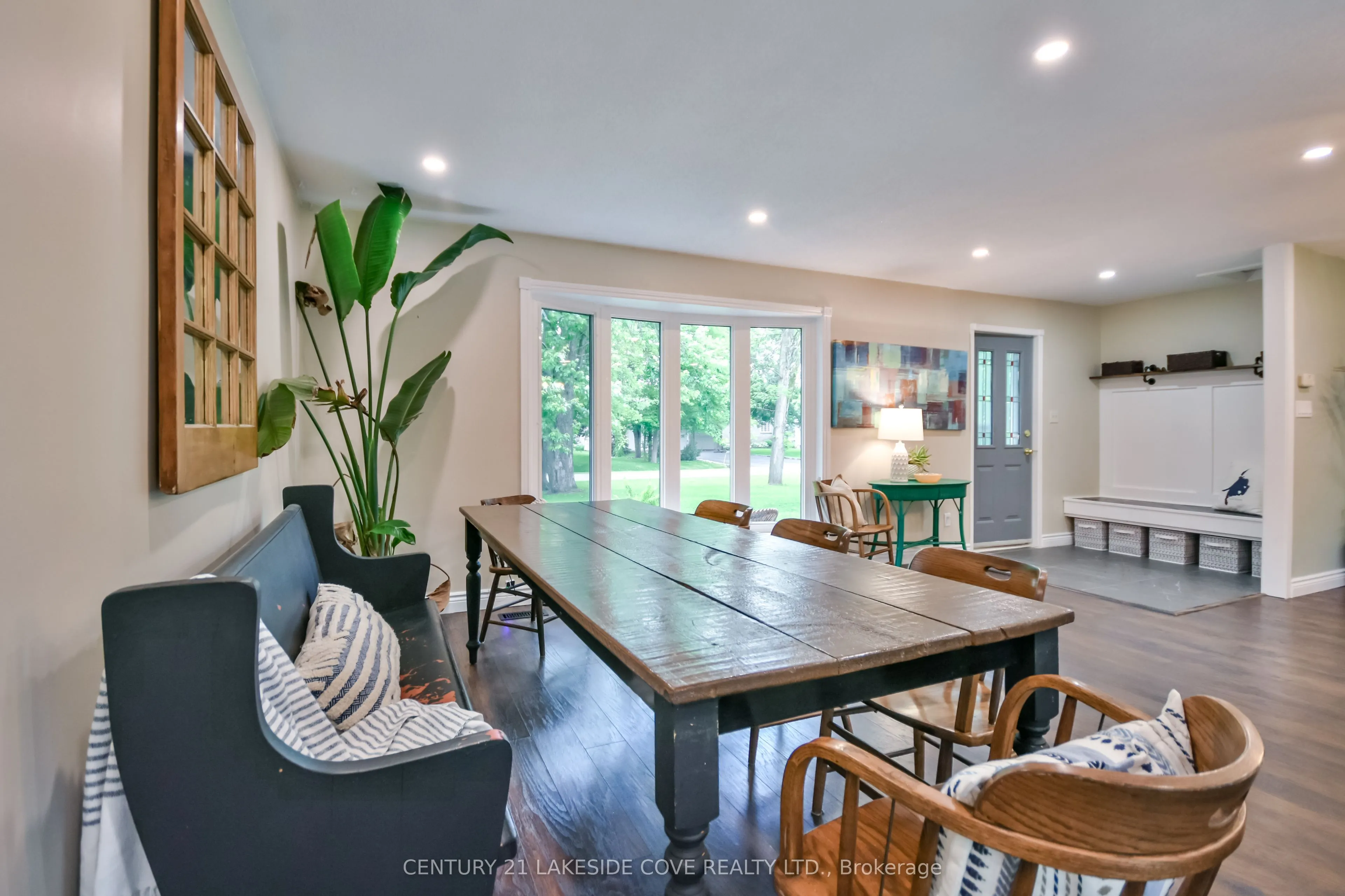 211 Bayshore Drive