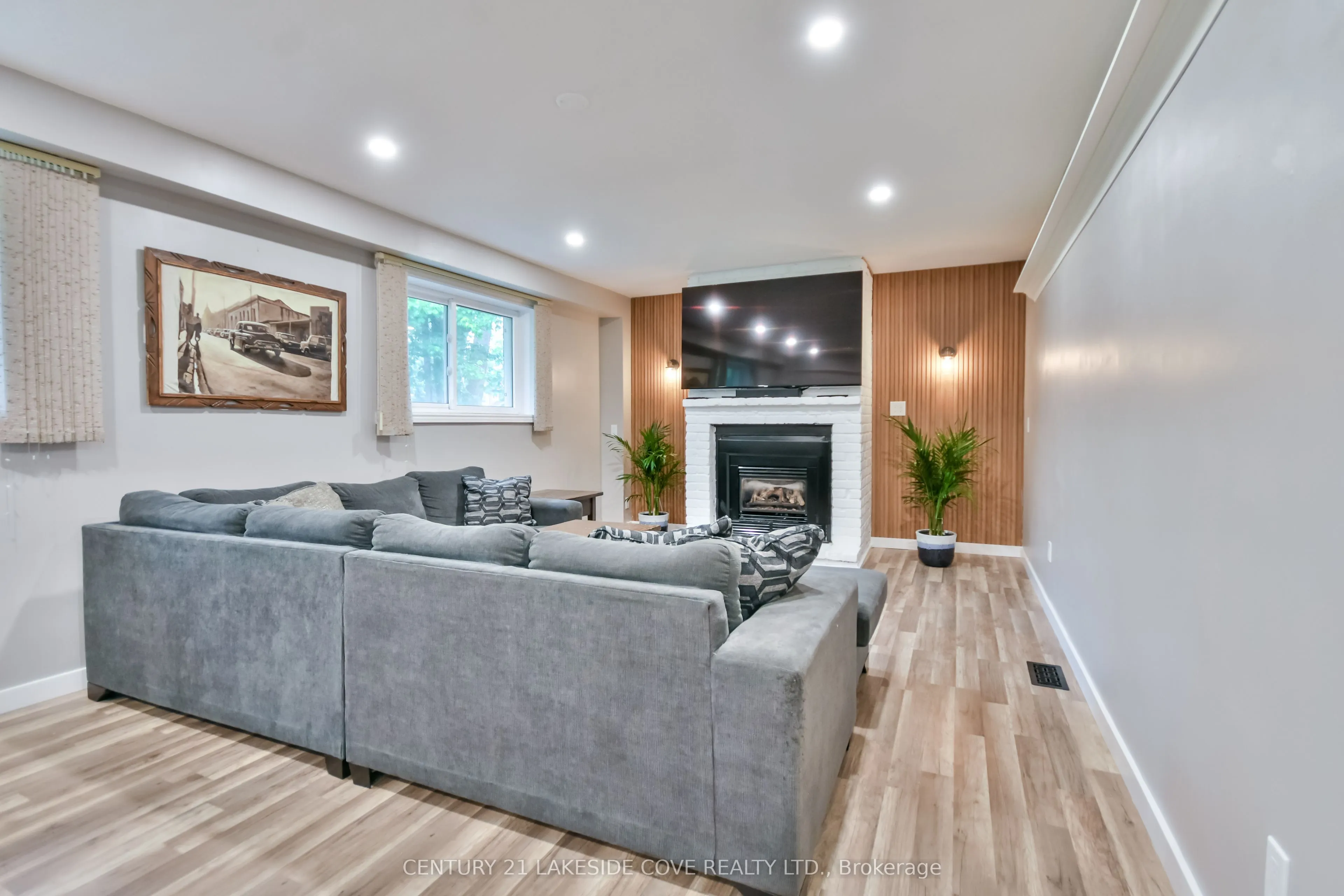 211 Bayshore Drive