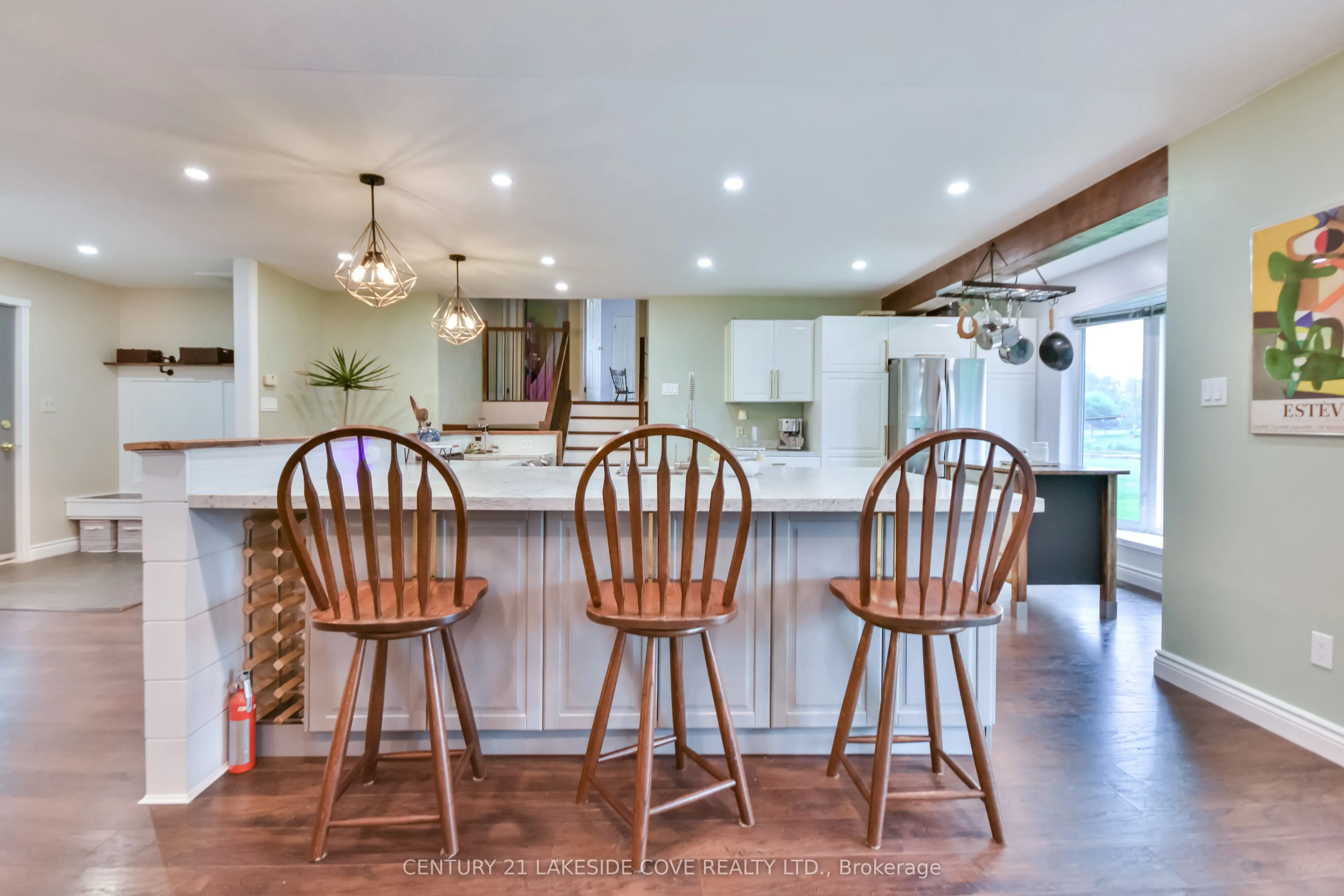 211 Bayshore Drive