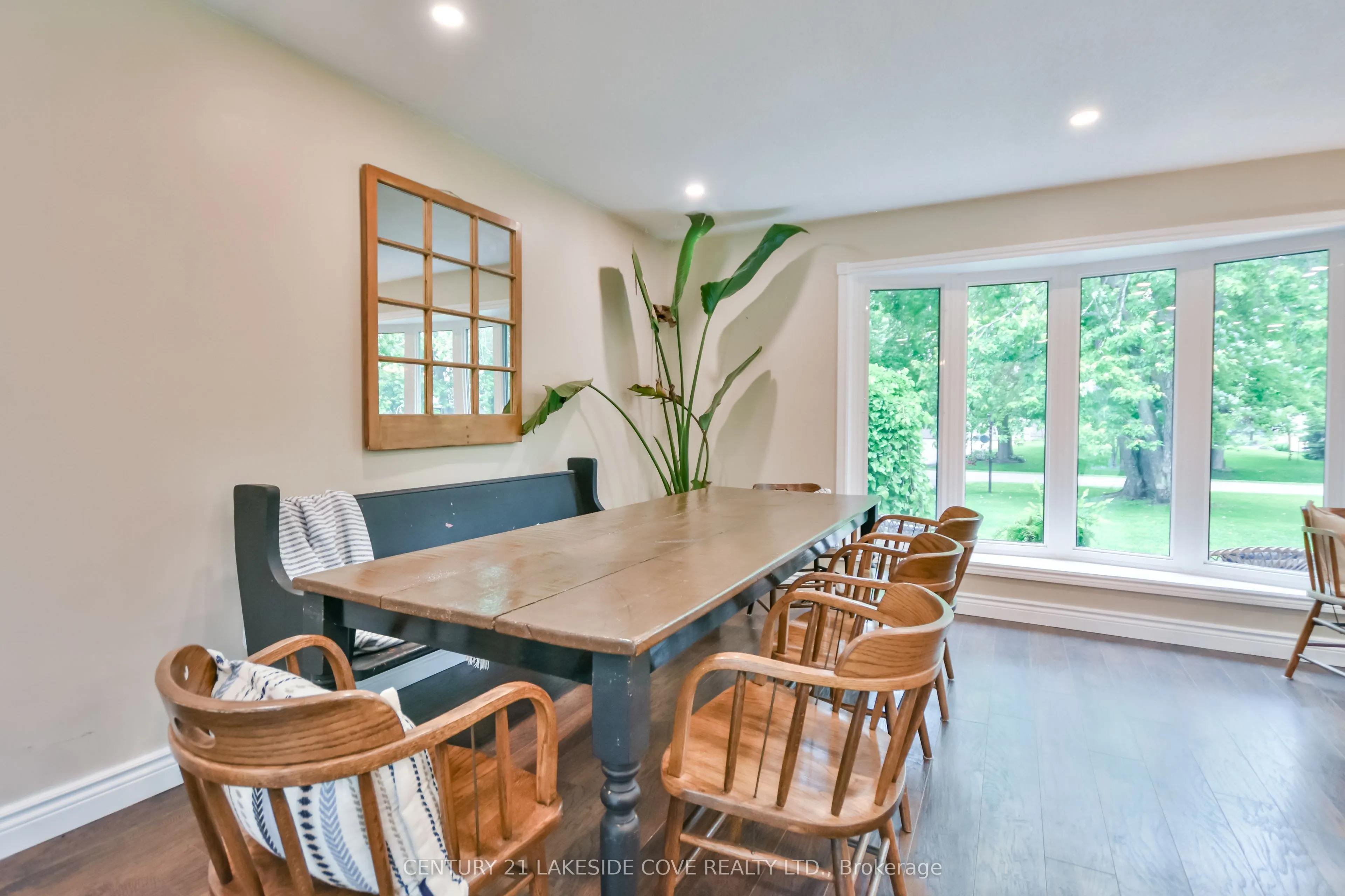 211 Bayshore Drive