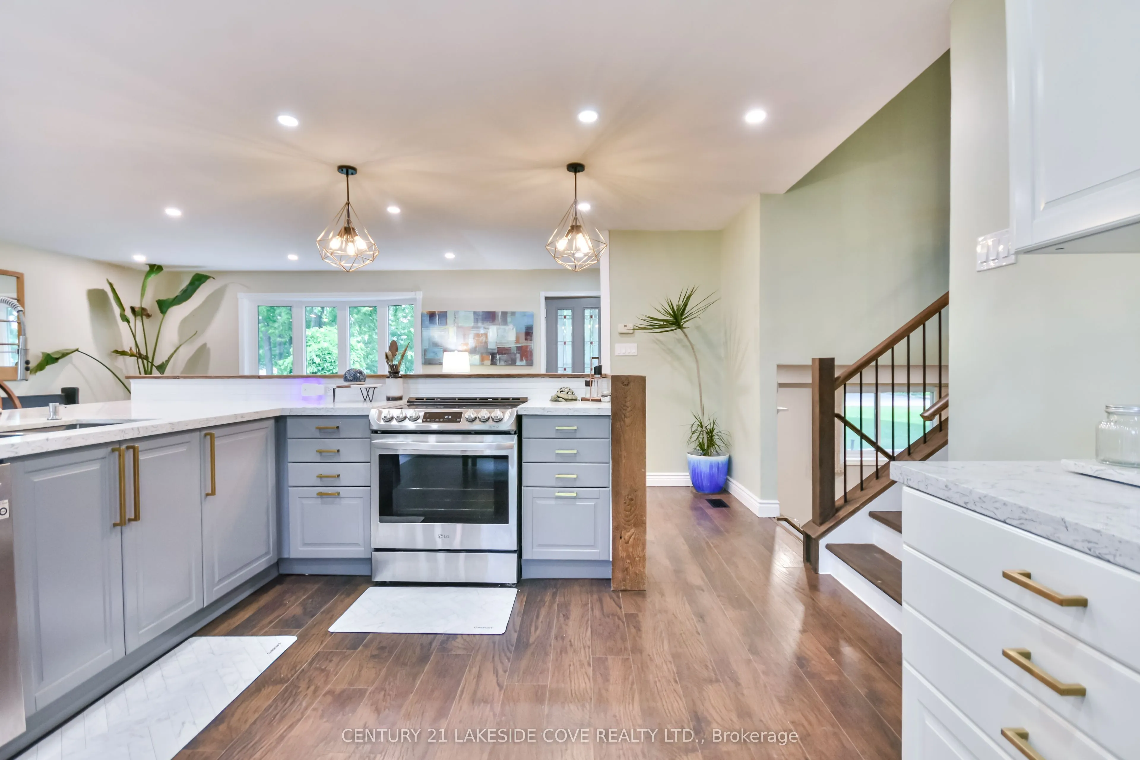 211 Bayshore Drive