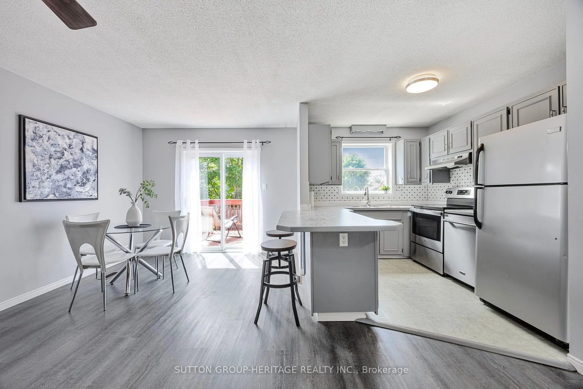 9209 Highway 11 N