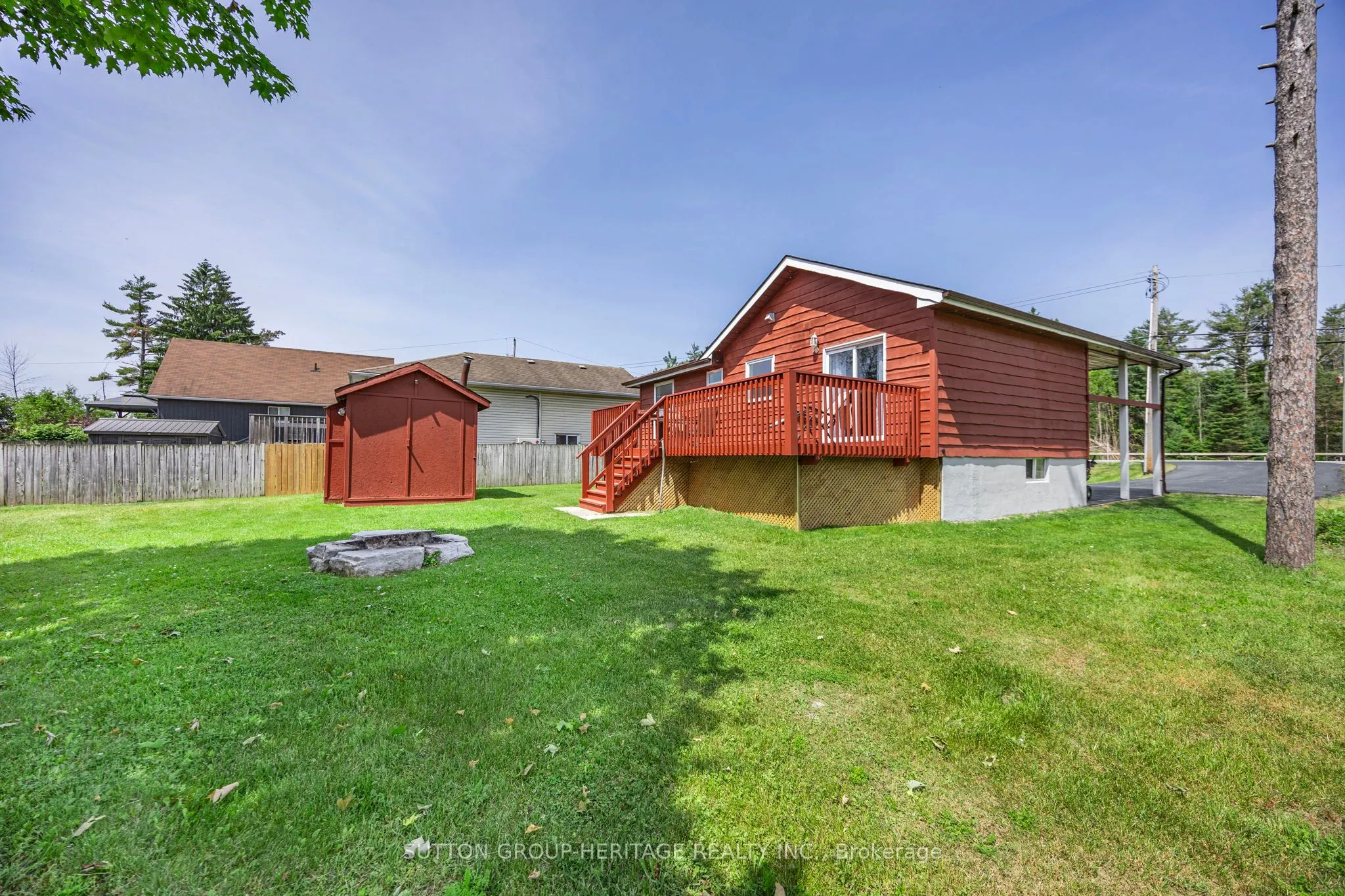 9209 Highway 11 N