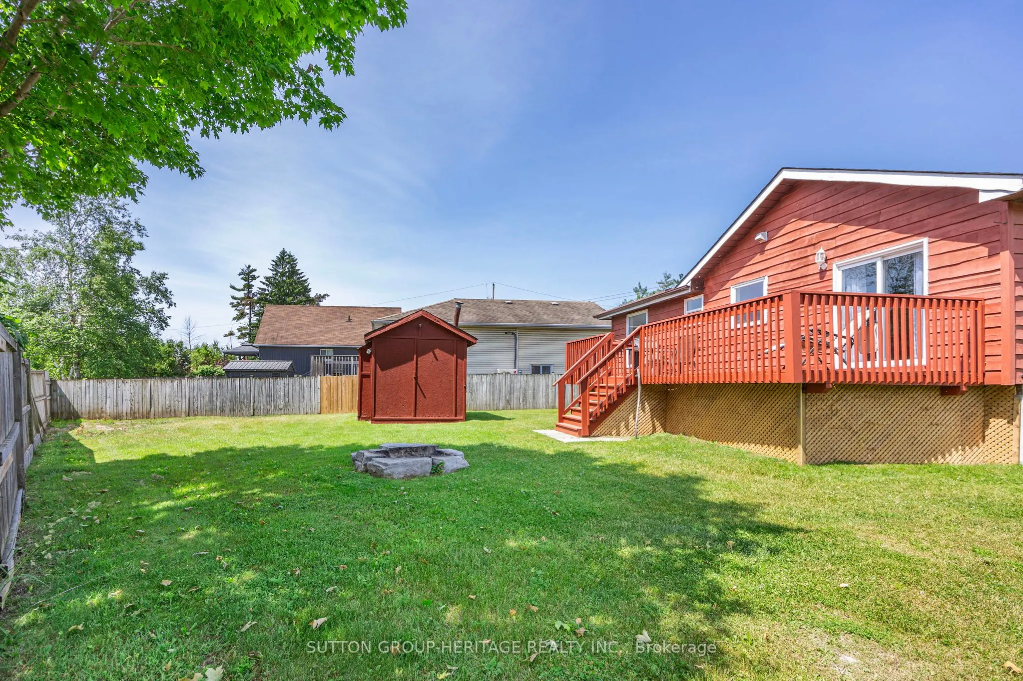 9209 Highway 11 N