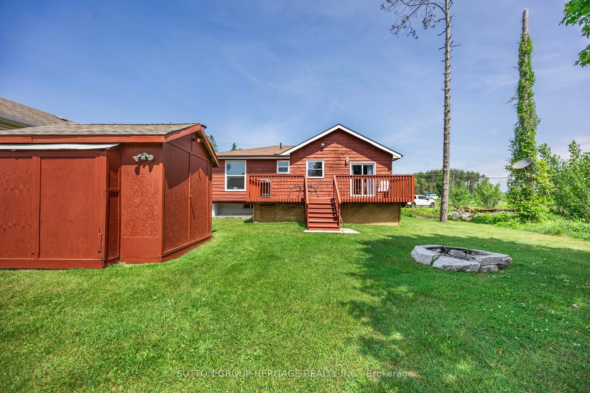 9209 Highway 11 N
