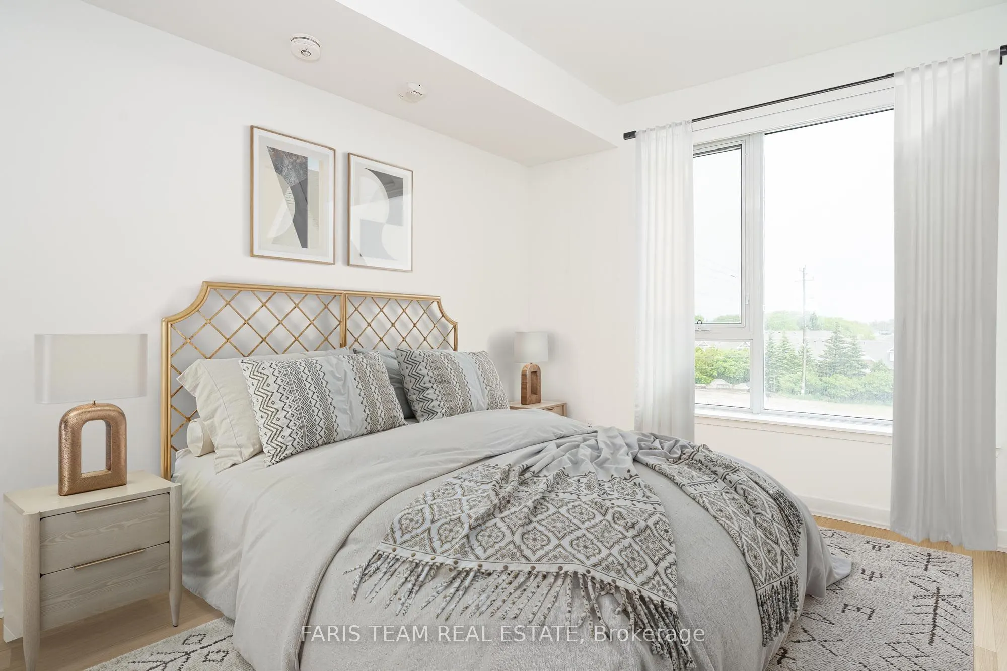 31 Huron Street, #325