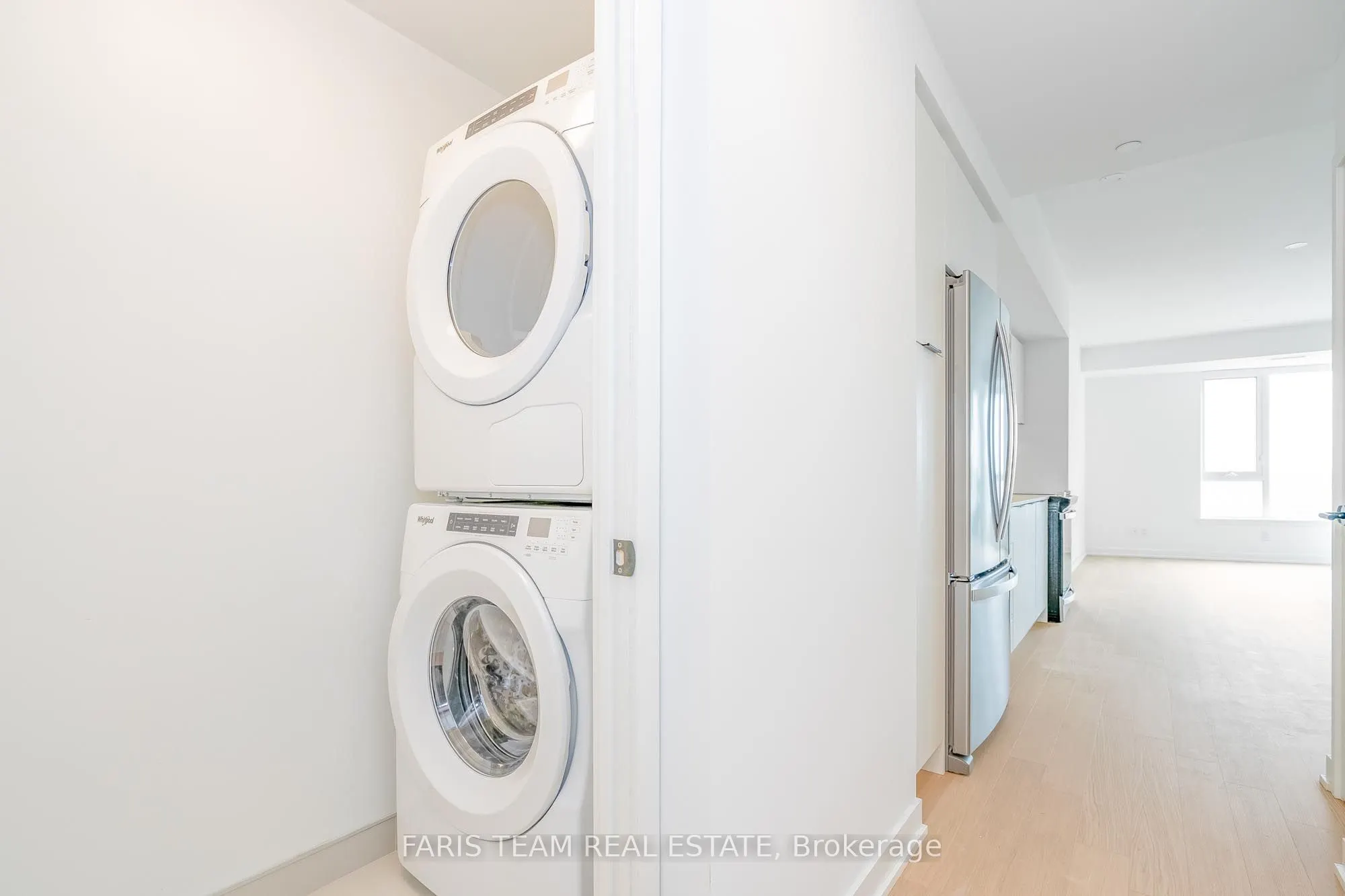 31 Huron Street, #325