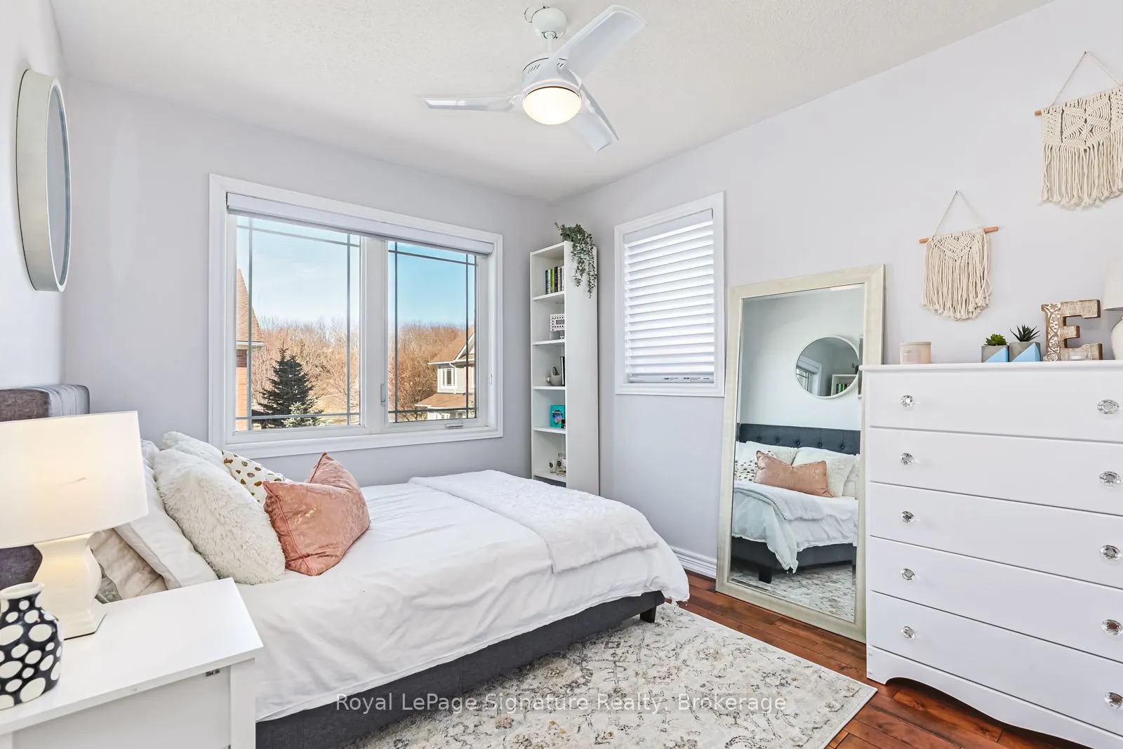 14 Montclair Mews, #18