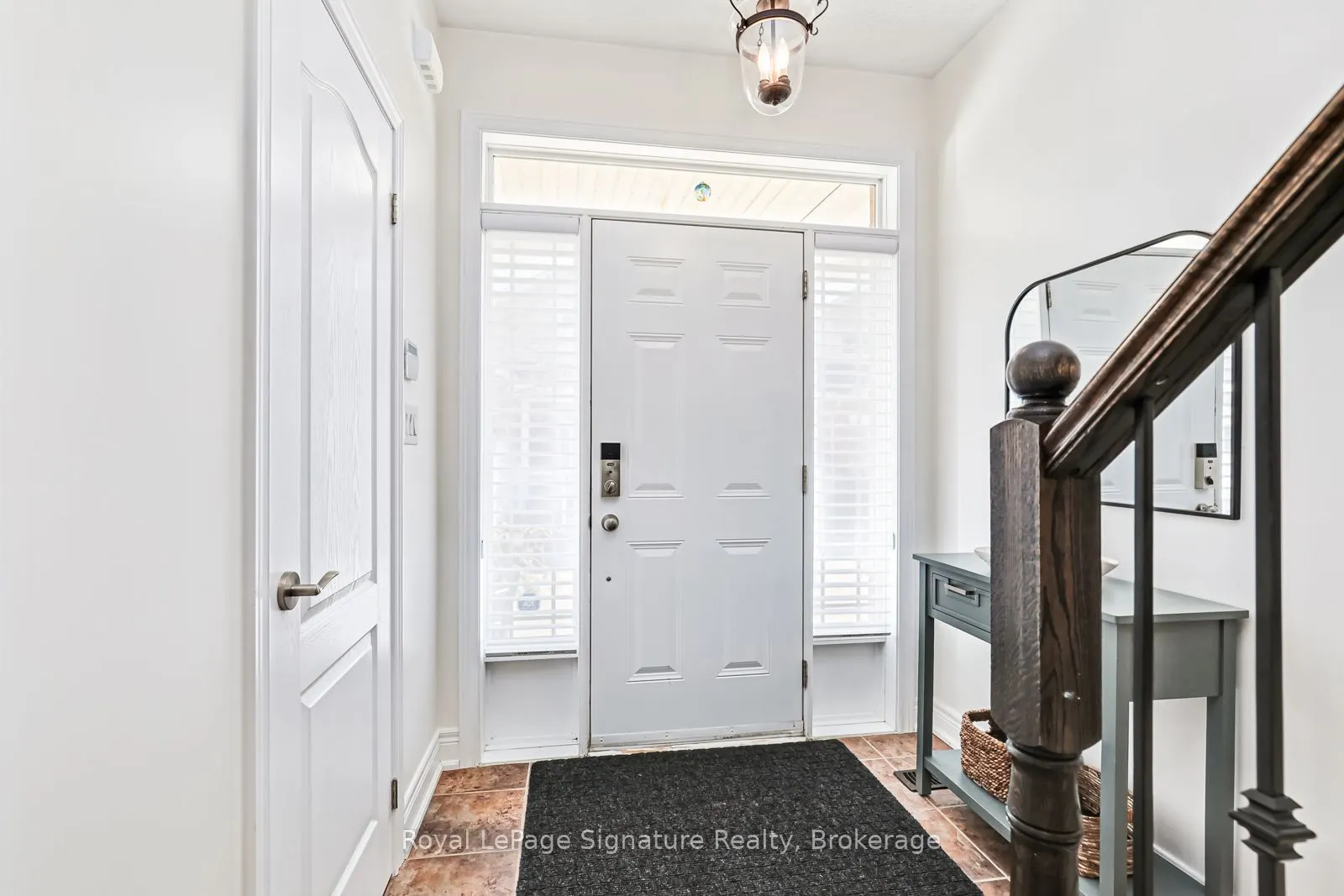 14 Montclair Mews, #18