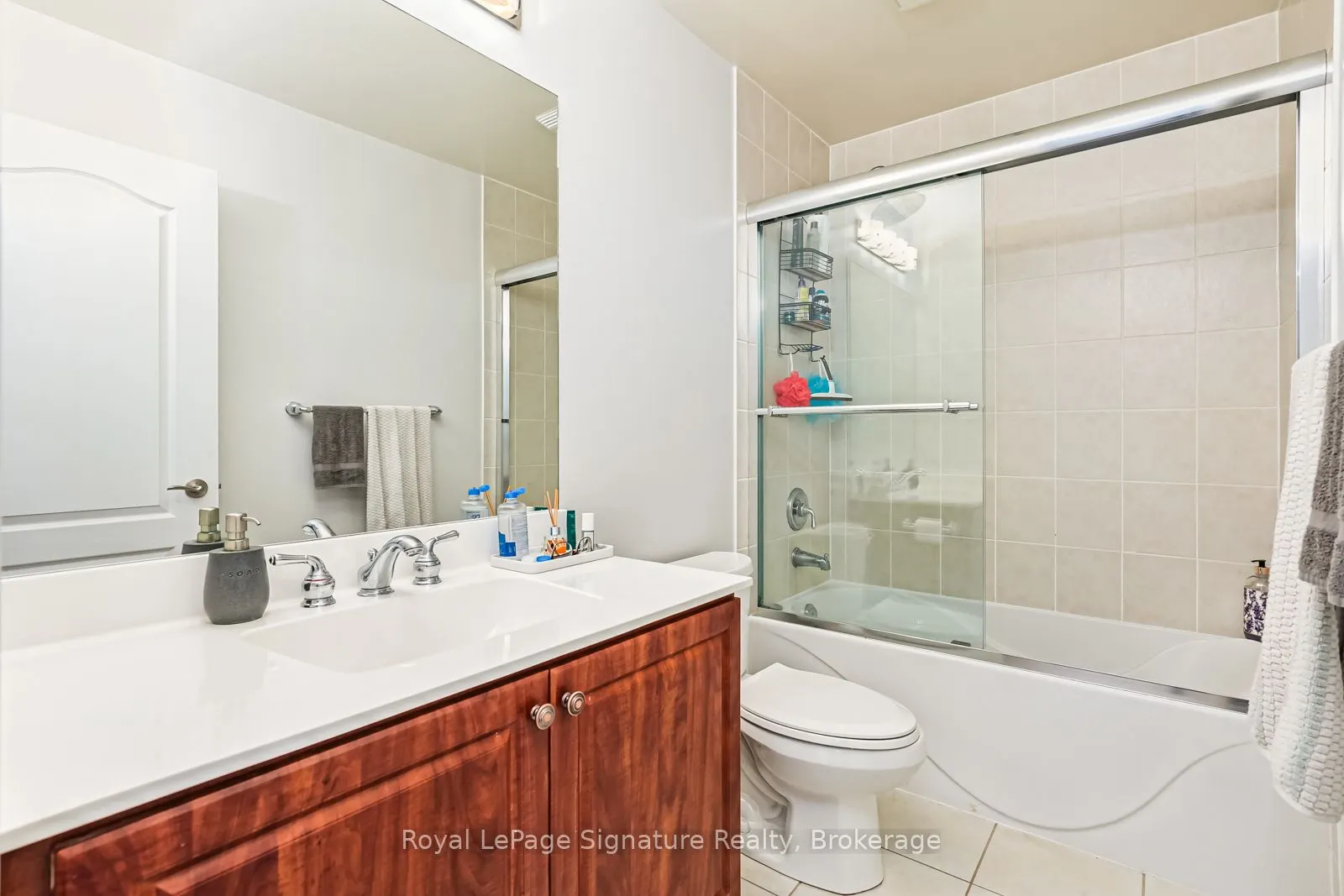14 Montclair Mews, #18