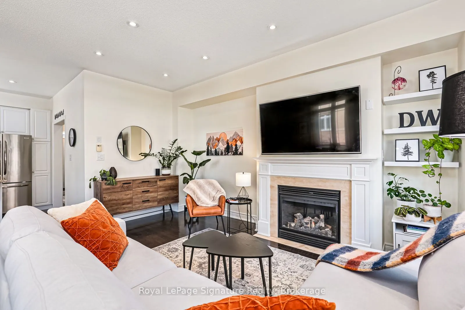 14 Montclair Mews, #18
