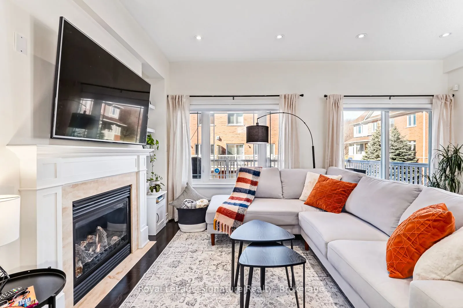 14 Montclair Mews, #18