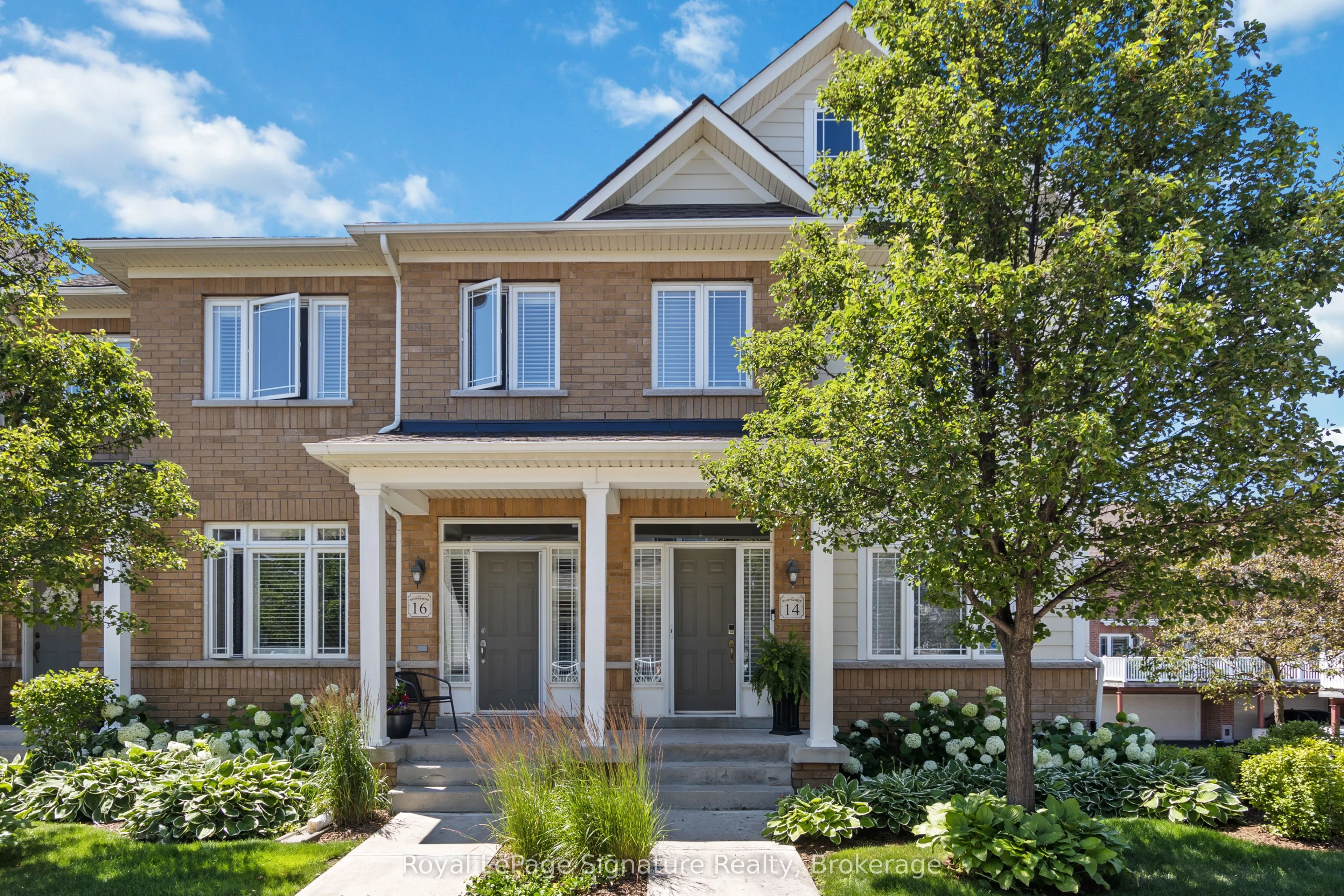 14 Montclair Mews, #18