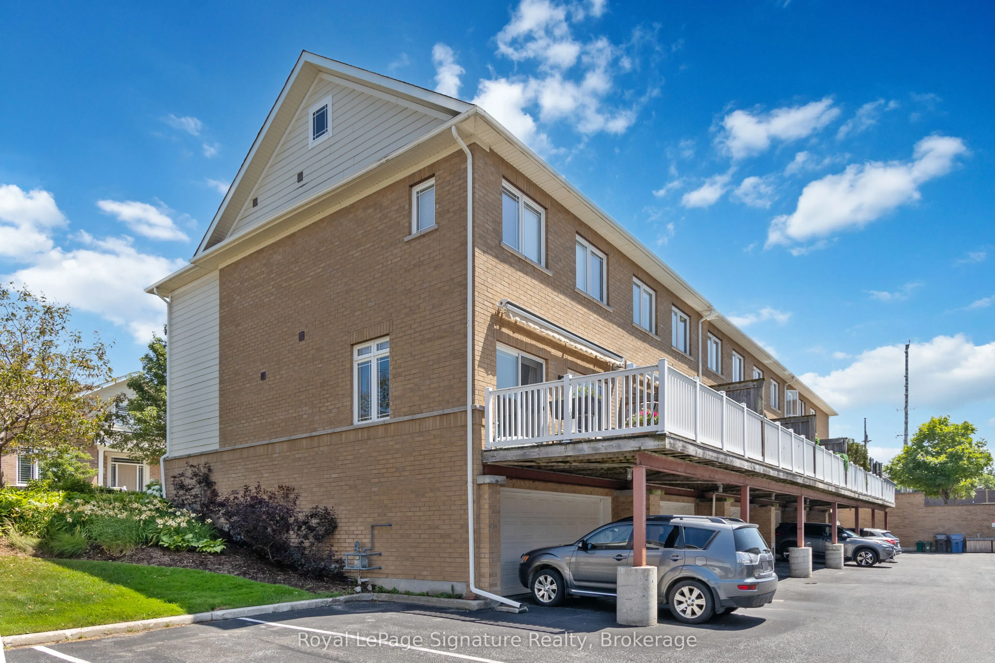 14 Montclair Mews, #18