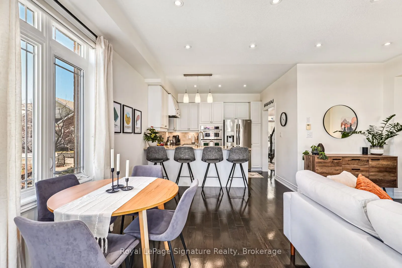 14 Montclair Mews, #18