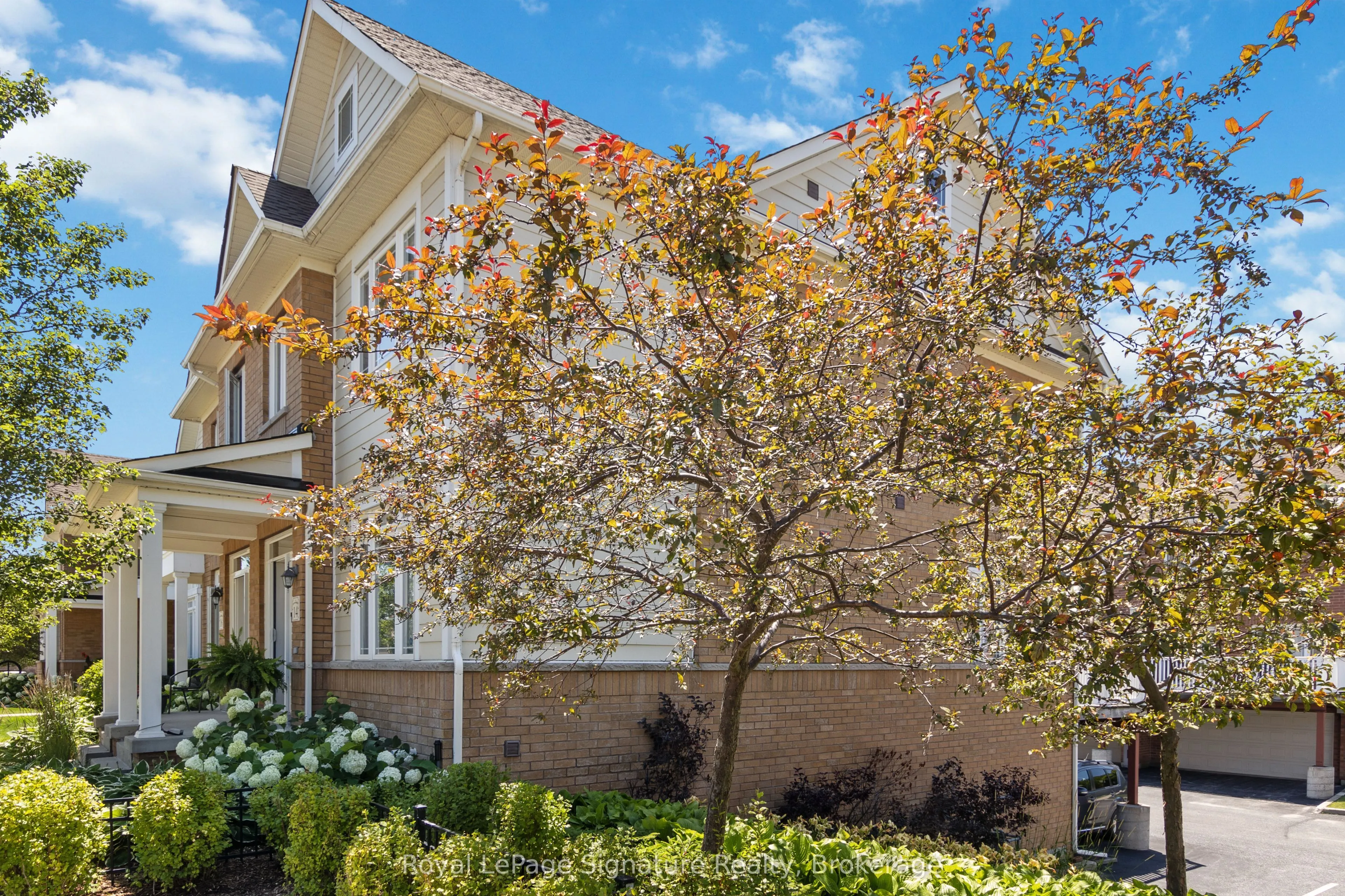 14 Montclair Mews, #18
