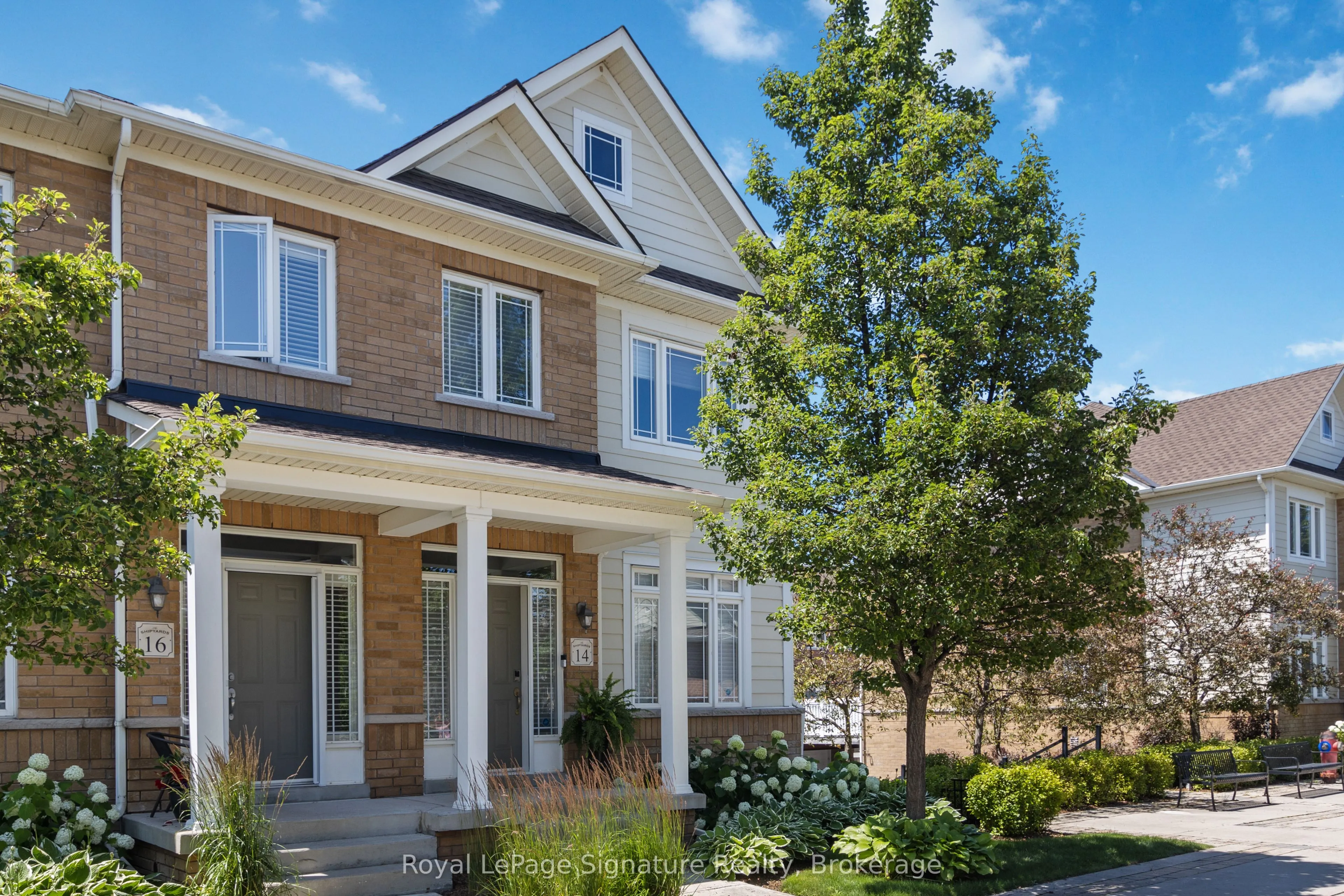 14 Montclair Mews, #18