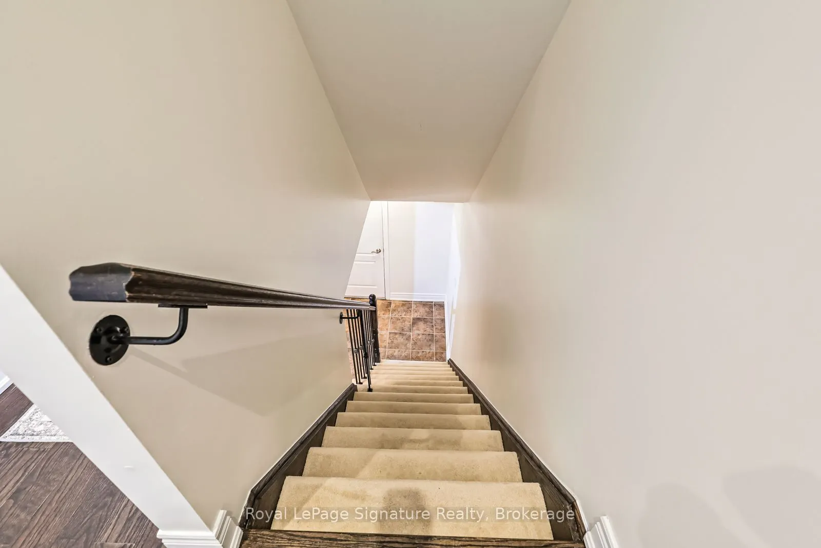 14 Montclair Mews, #18