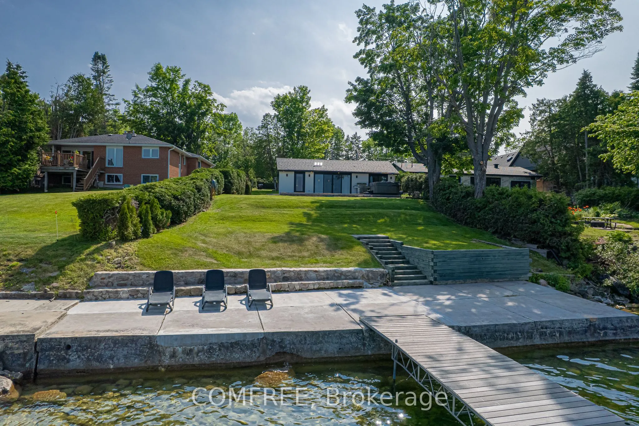 901 Woodland Drive
