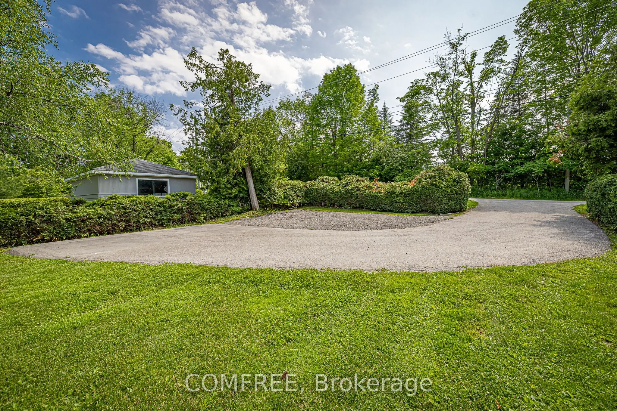 901 Woodland Drive