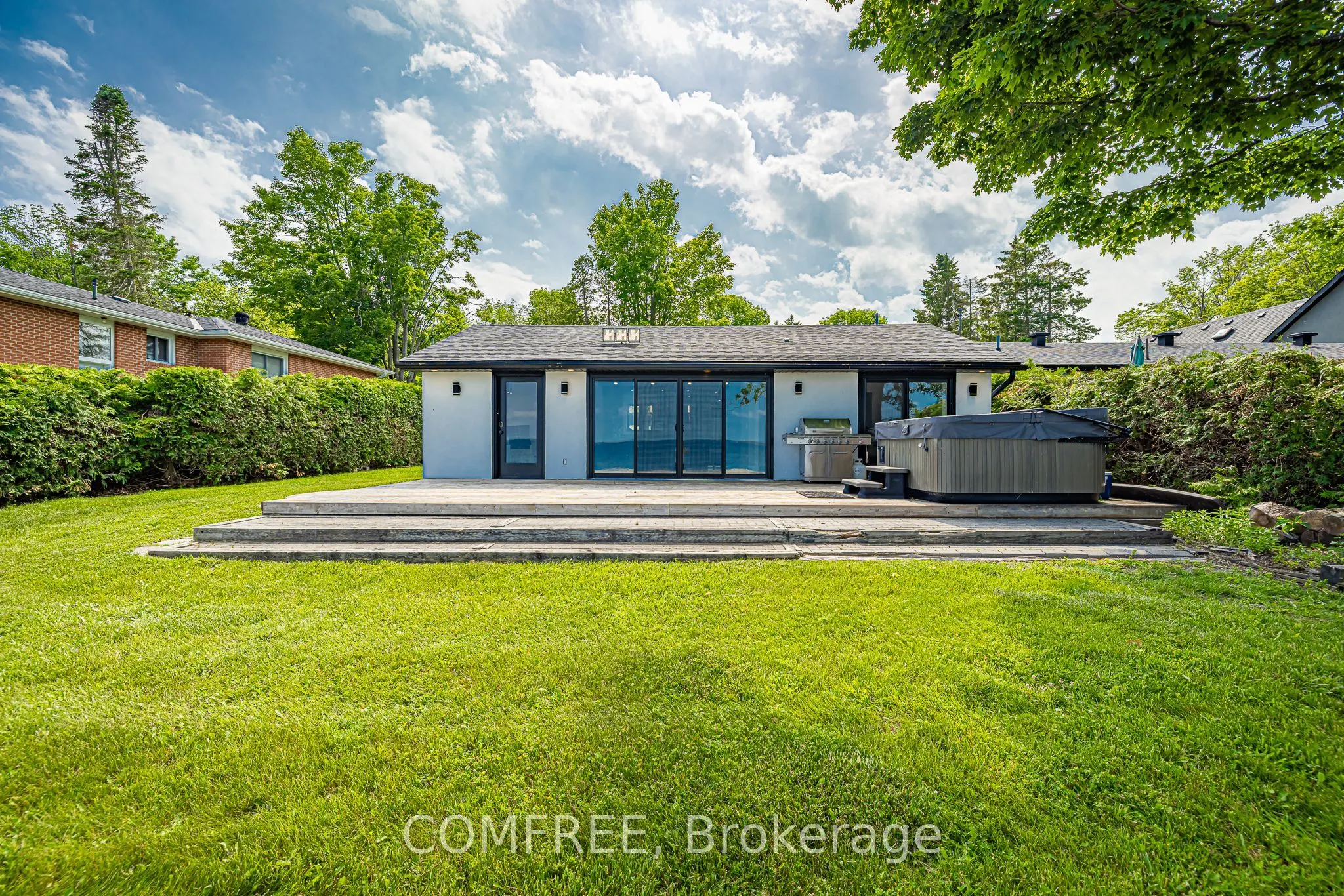 901 Woodland Drive