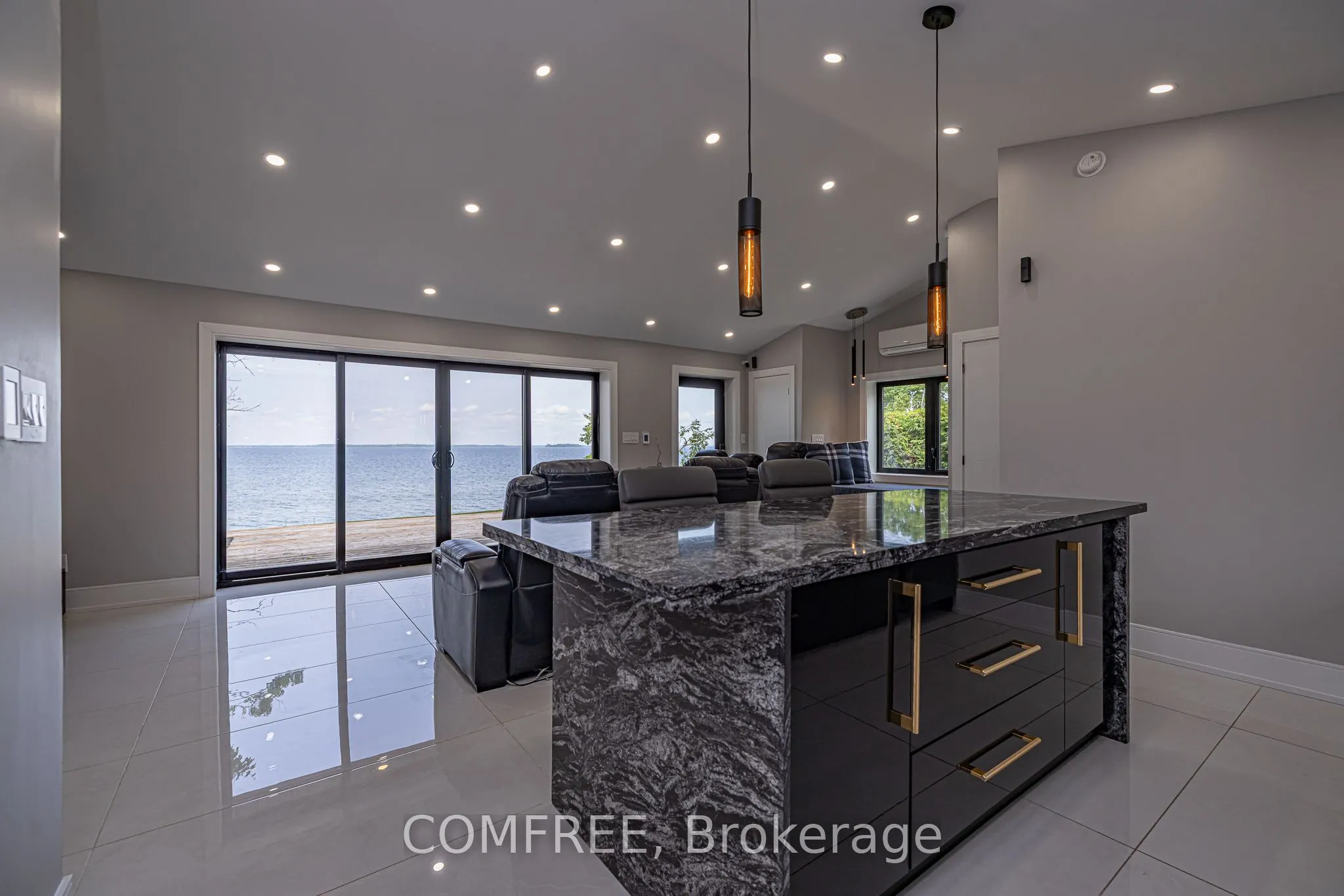 901 Woodland Drive