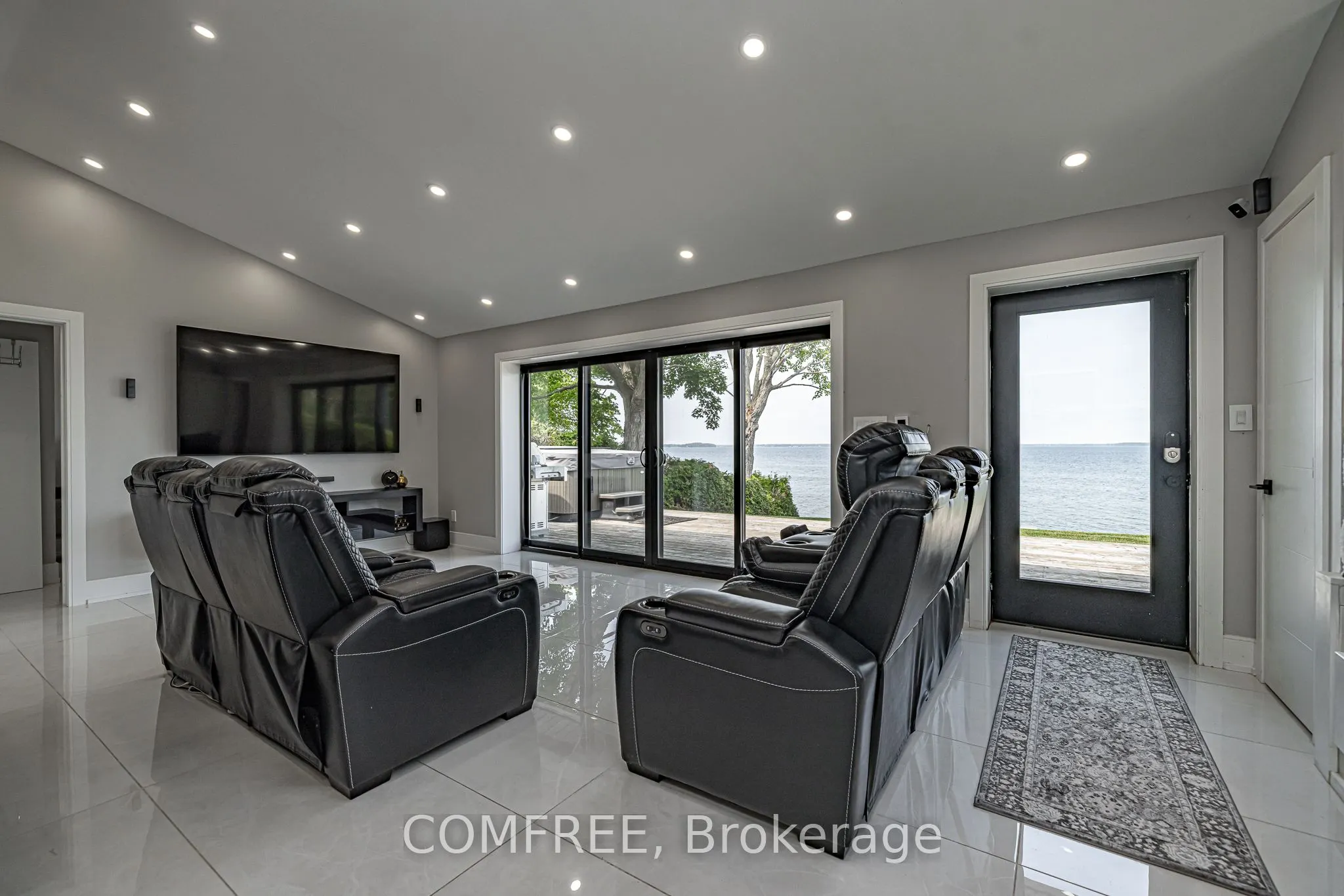 901 Woodland Drive