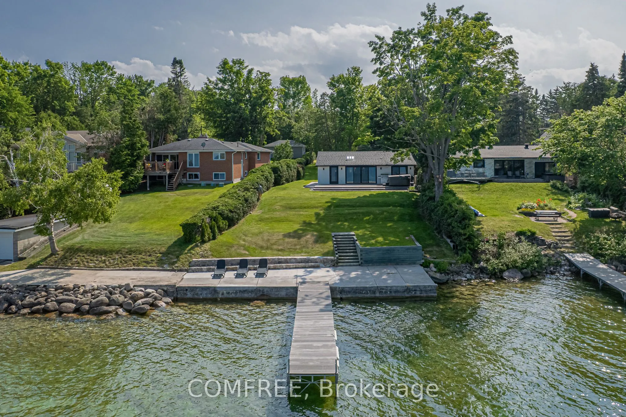 901 Woodland Drive