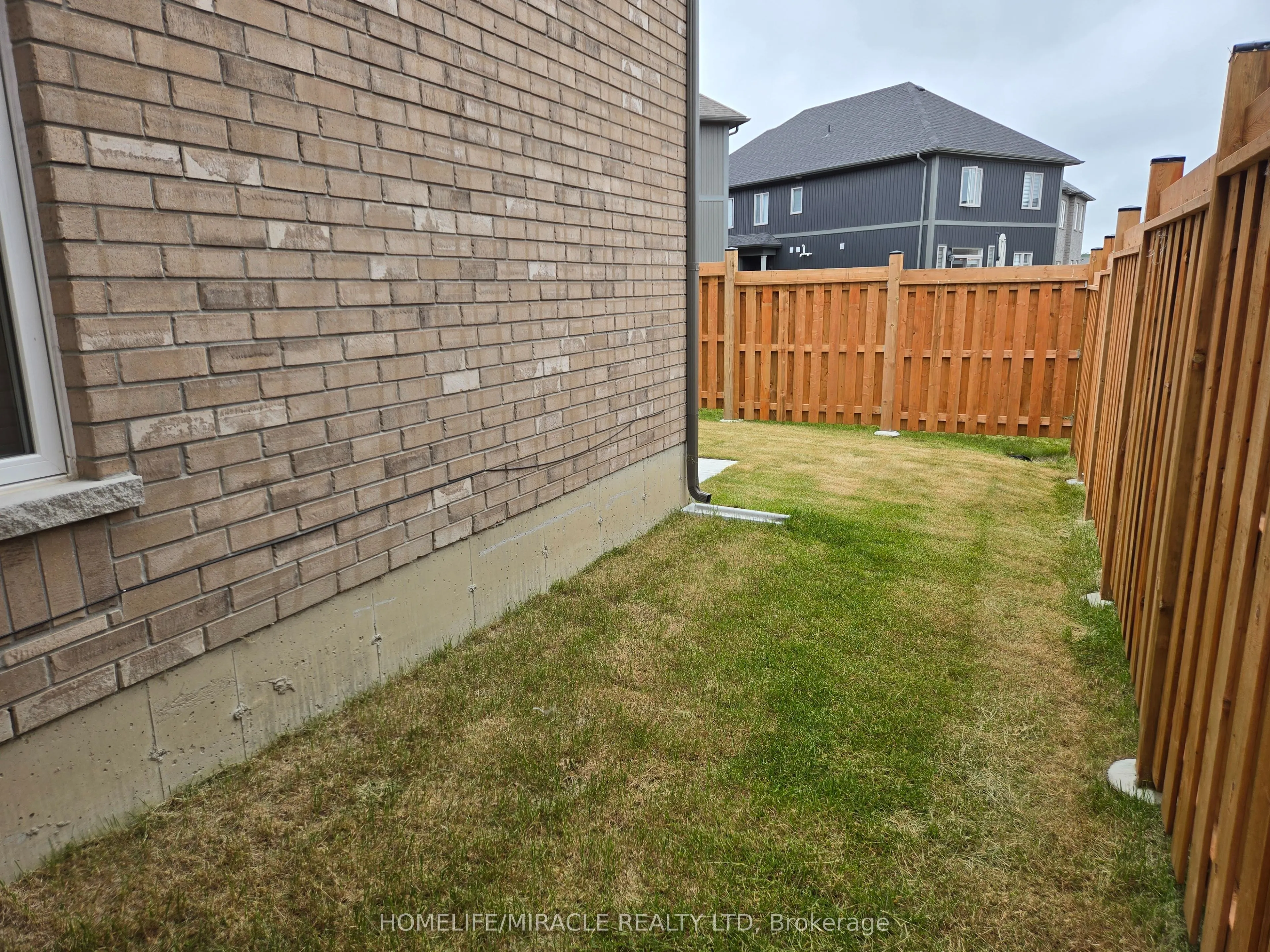23 Hay Lane, #6