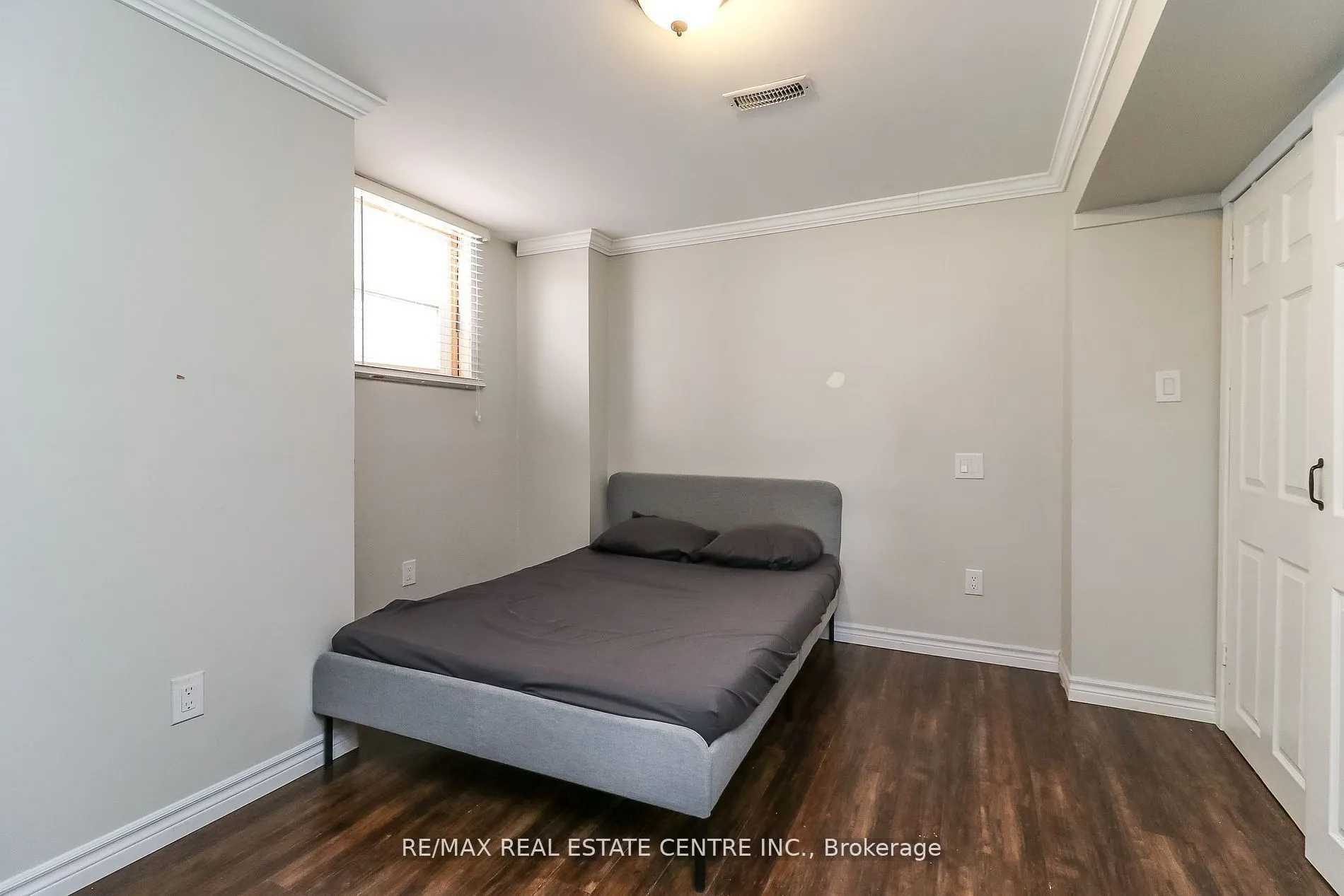 22 Meadowlark Road