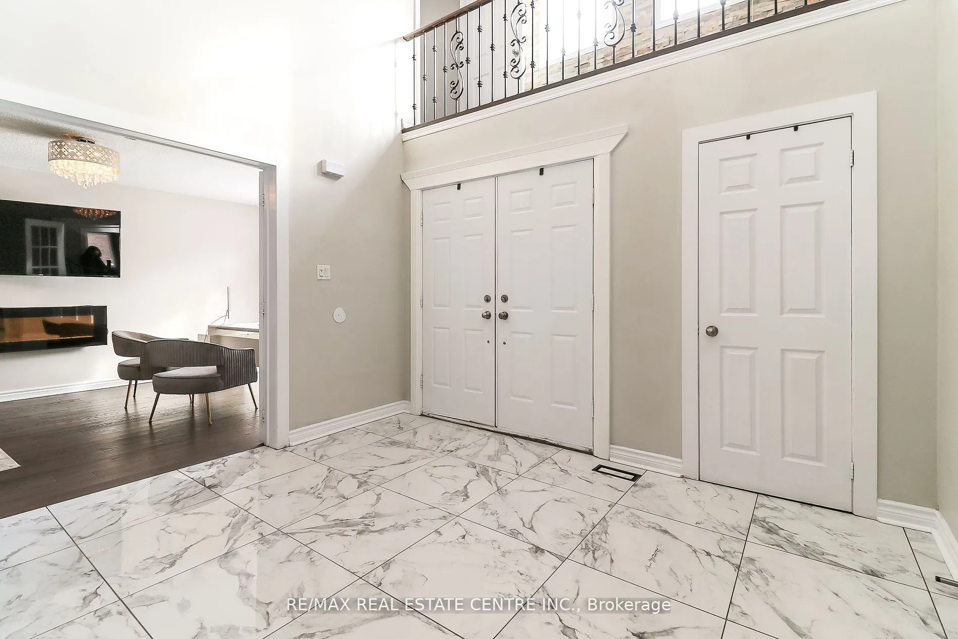 22 Meadowlark Road