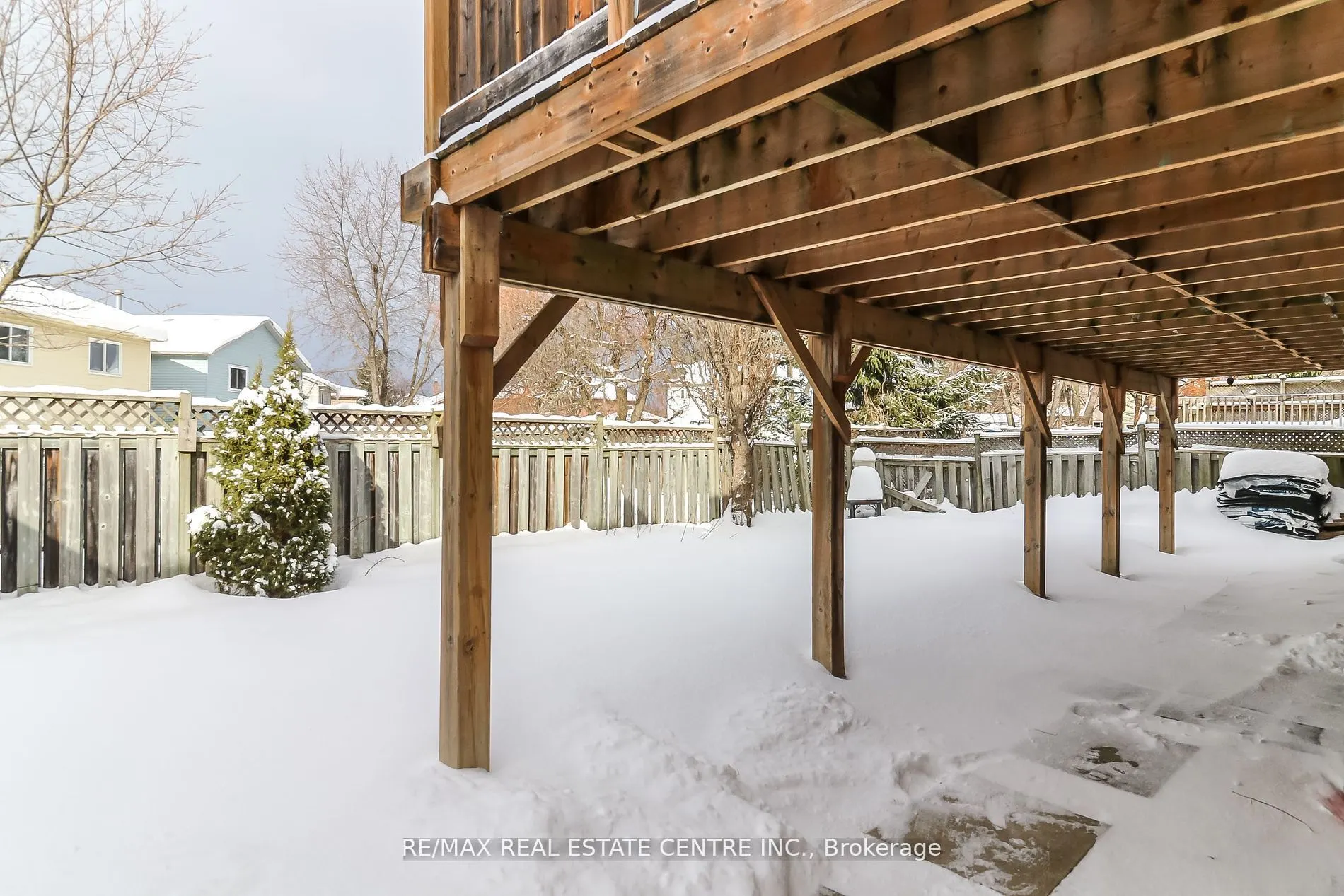 22 Meadowlark Road