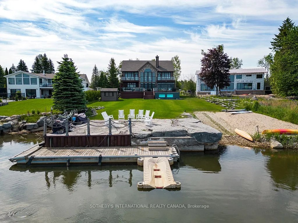 156 Bartlett Boulevard