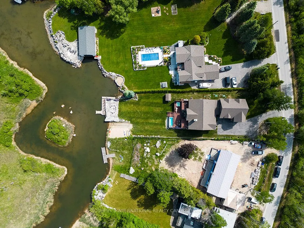 156 Bartlett Boulevard