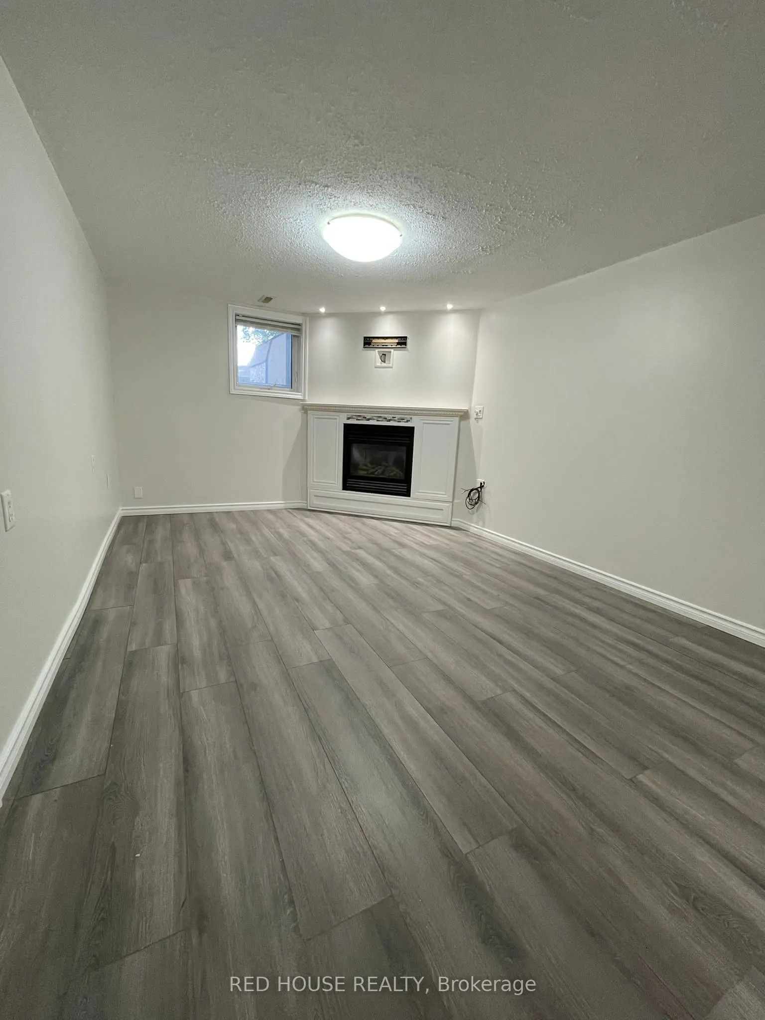 46 Charlbrook Avenue, #Lower/Walkout