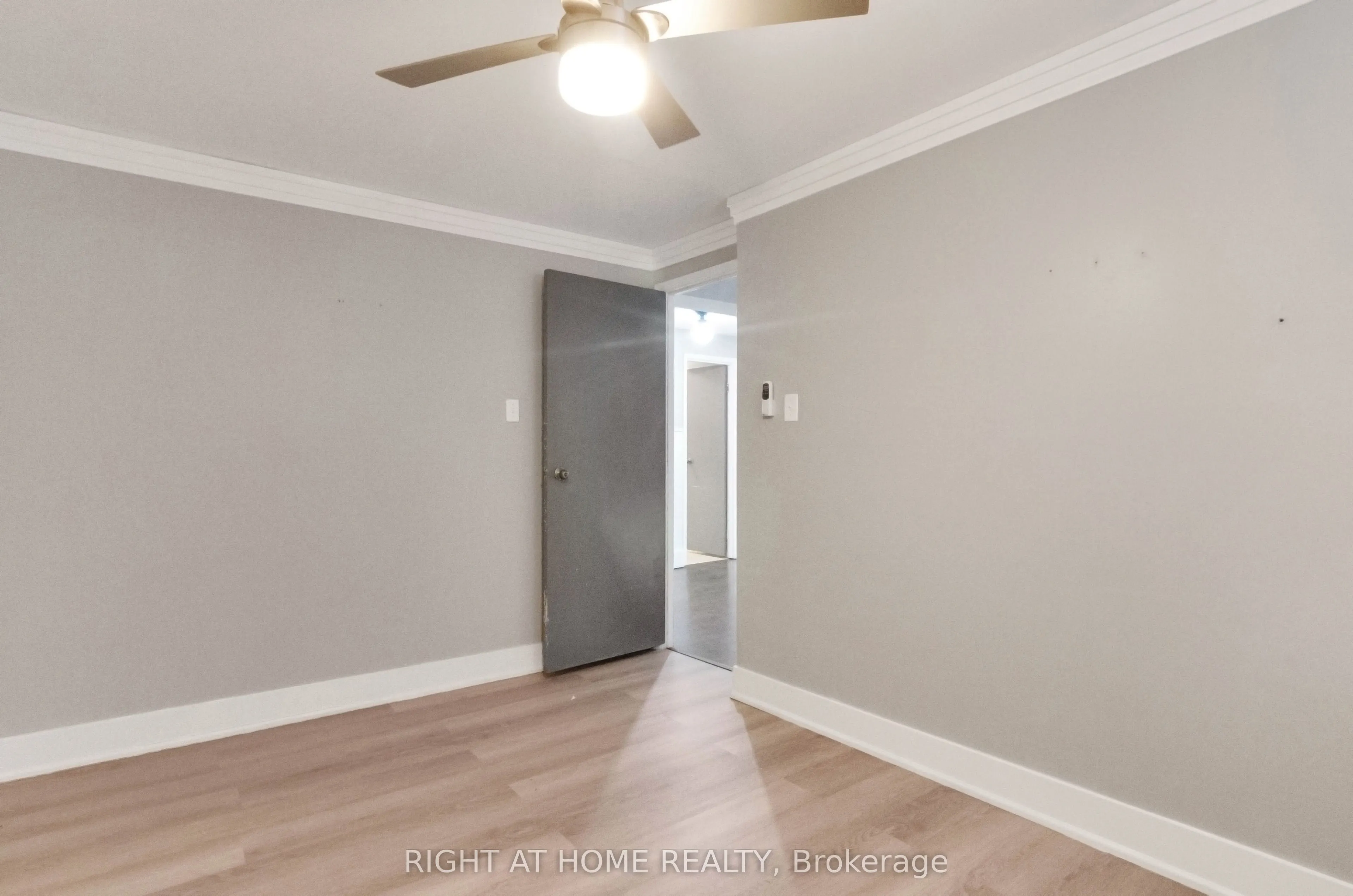 42 Farmingdale Crescent N, #BASMNT
