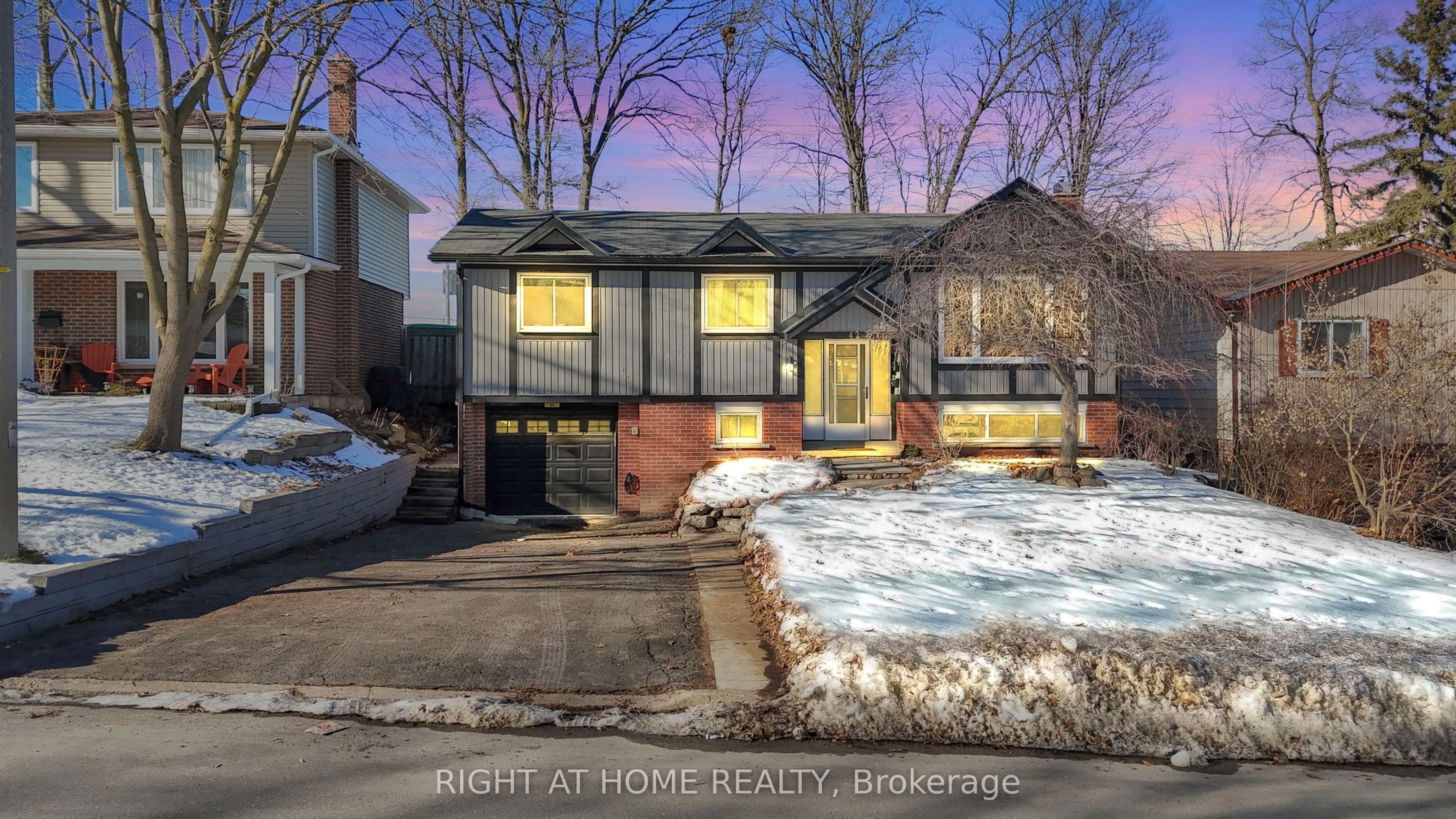42 Farmingdale Crescent N, #BASMNT