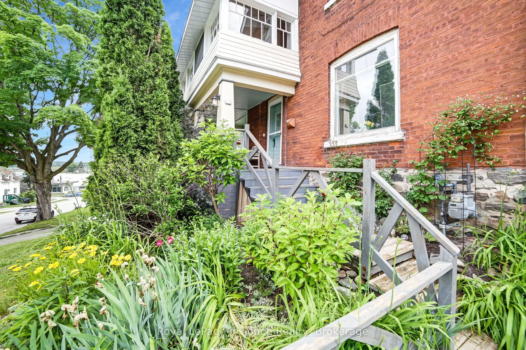 233 Queen Street