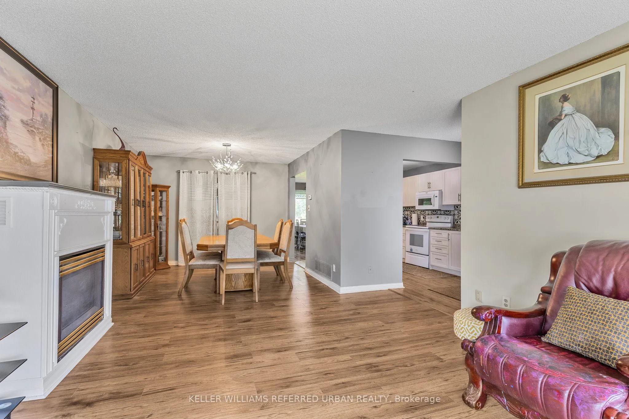 31 John Dillingno Street