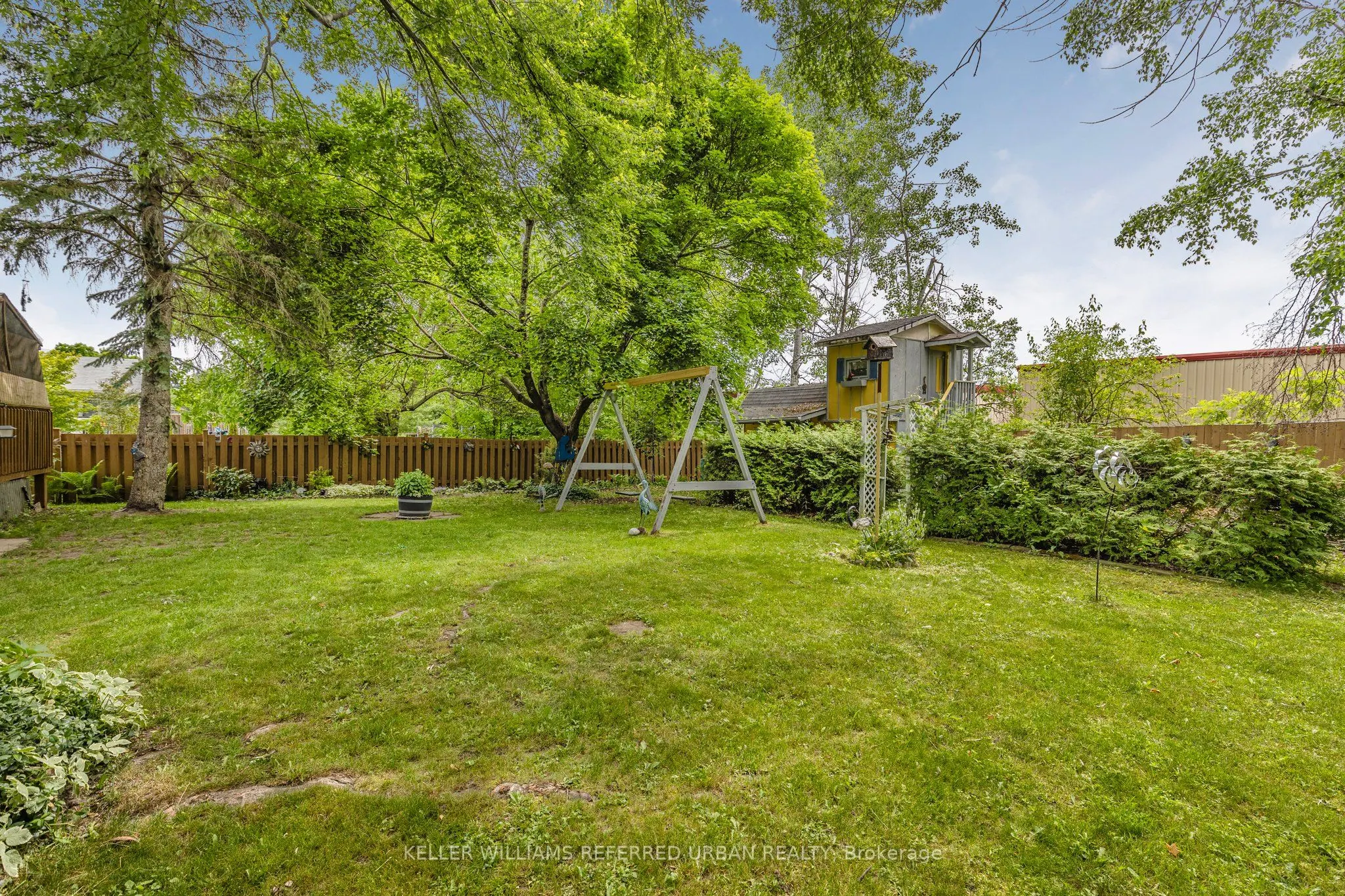 31 John Dillingno Street