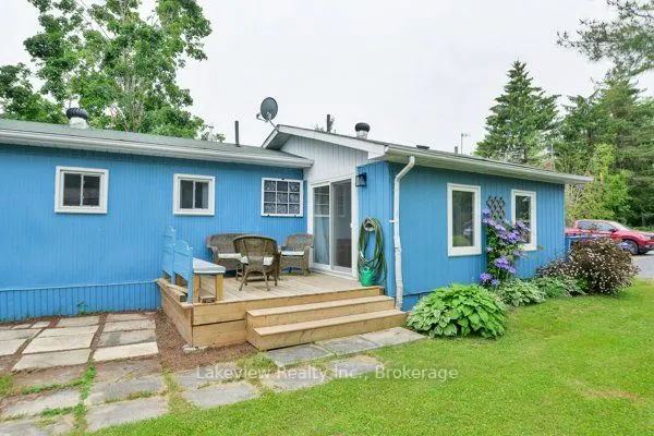 17 MONTGREENAN Drive