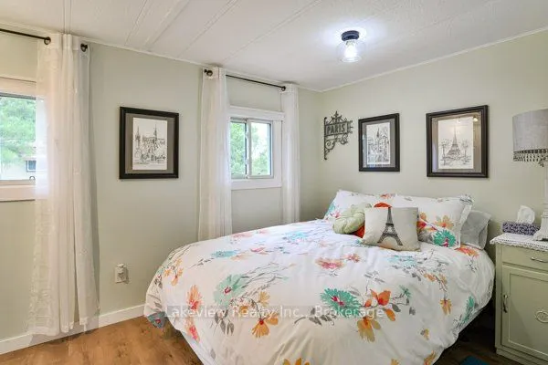 17 MONTGREENAN Drive