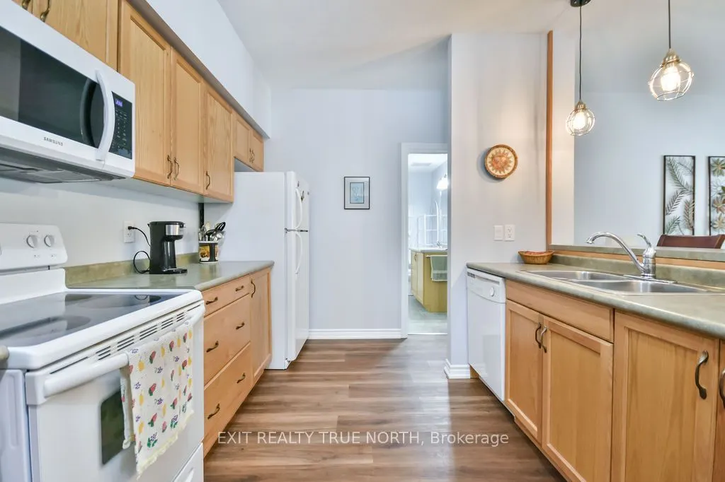 19B Yonge Street N, #107