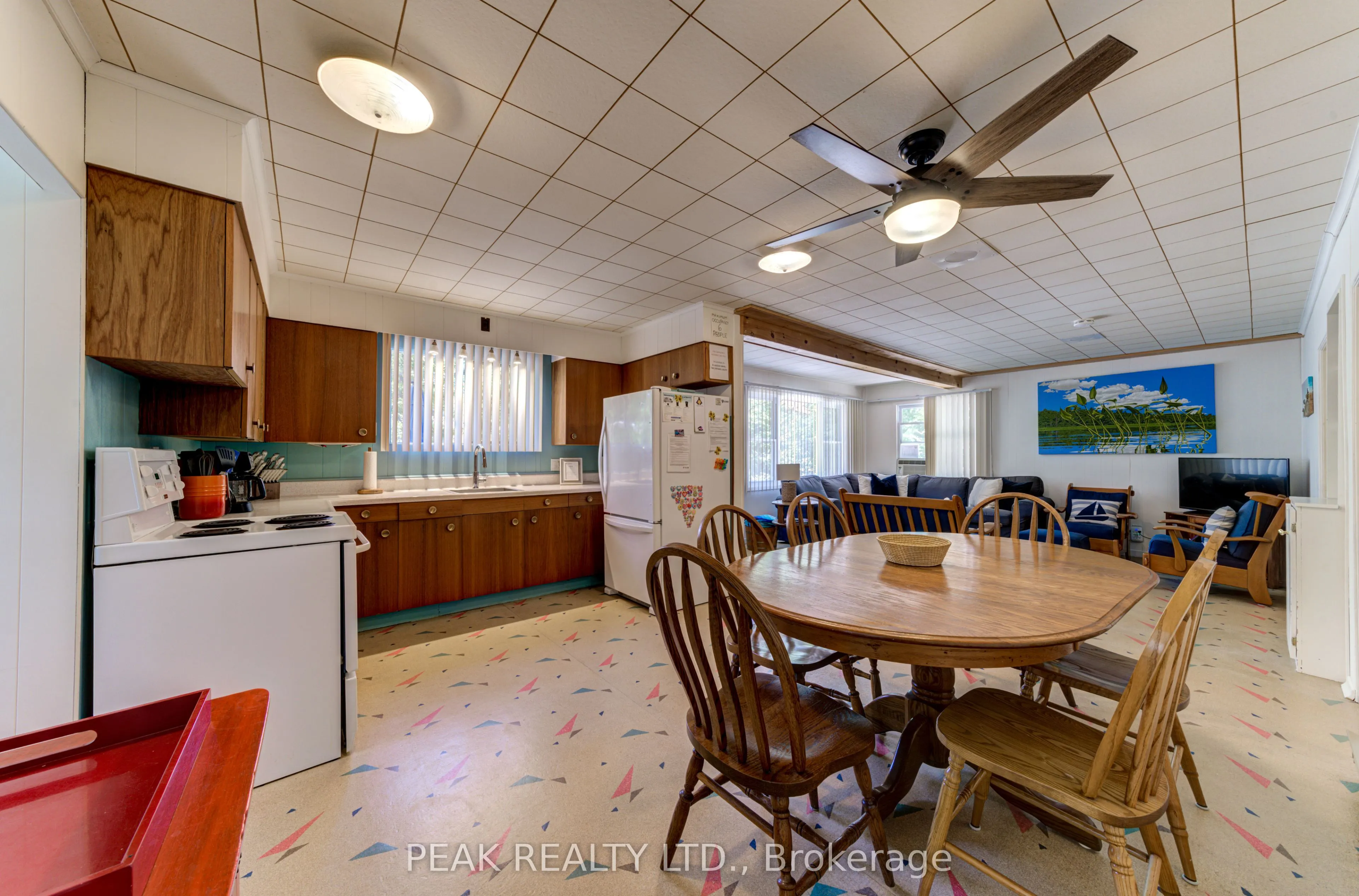 35 Lakeside Drive