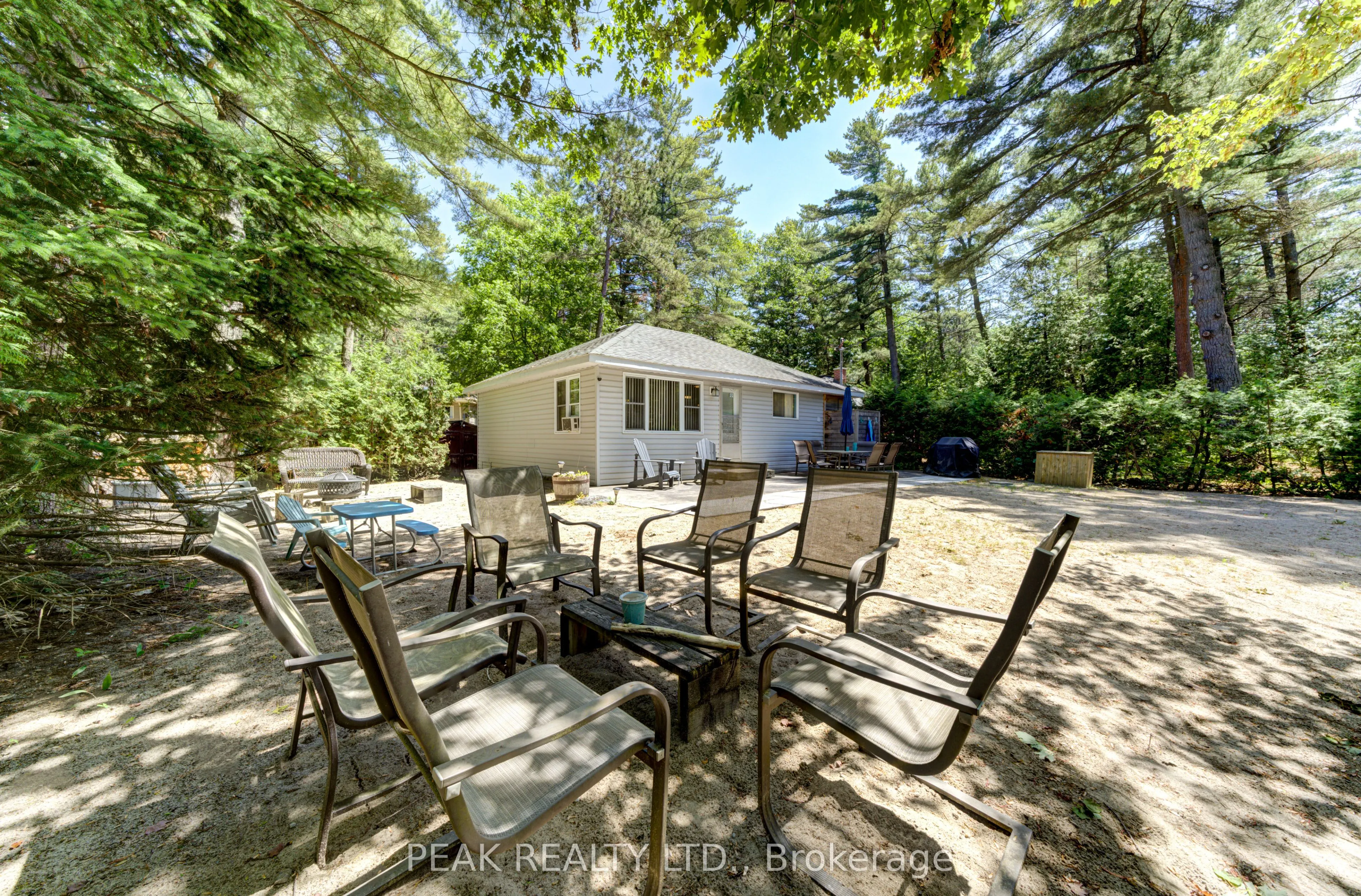 35 Lakeside Drive